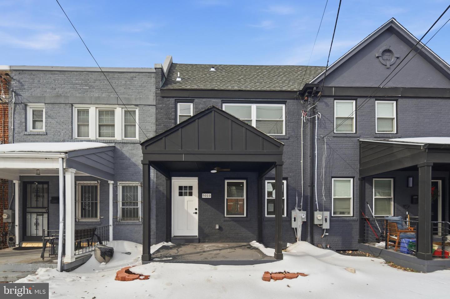 5010 N CAPITOL ST NW, WASHINGTON, District Of Columbia 20011, 3 Bedrooms Bedrooms, 7 Rooms Rooms,3 BathroomsBathrooms,Residential,For sale,5010 N CAPITOL ST NW,DCDC2246030 MLS # DCDC2246030