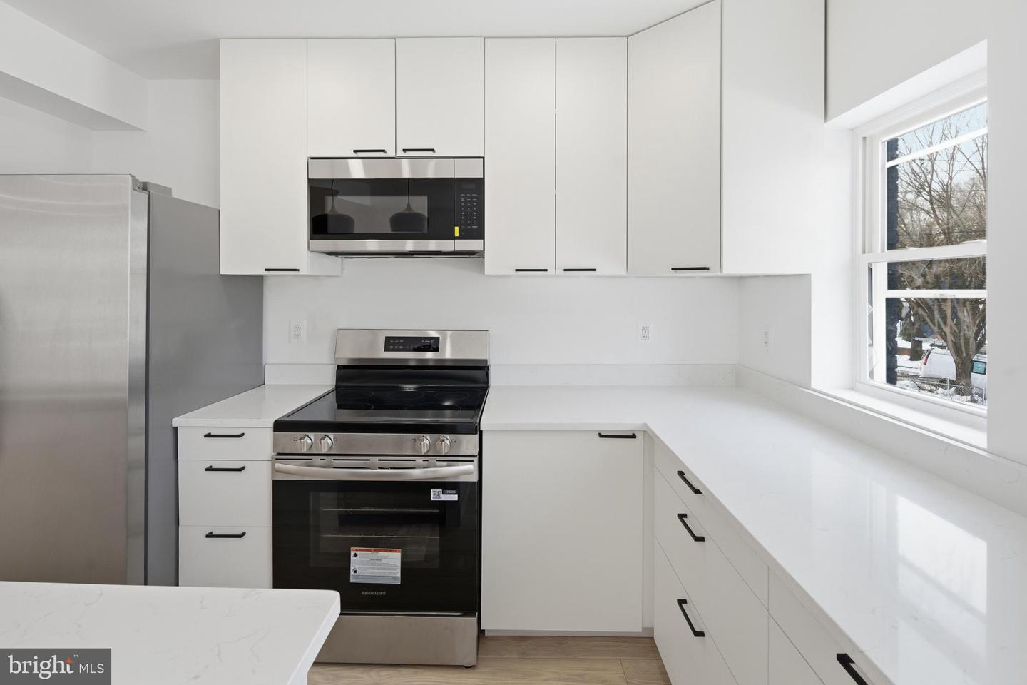 5010 N CAPITOL ST NW, WASHINGTON, District Of Columbia 20011, 3 Bedrooms Bedrooms, 7 Rooms Rooms,3 BathroomsBathrooms,Residential,For sale,5010 N CAPITOL ST NW,DCDC2246030 MLS # DCDC2246030