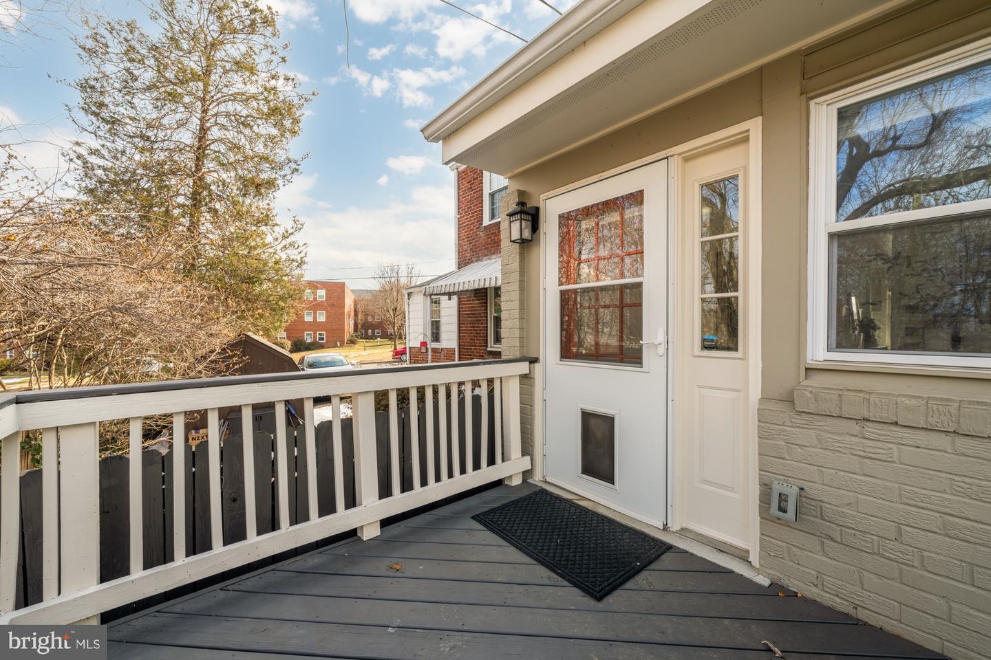 2712 FORT DR, ALEXANDRIA, Virginia 22303, 3 Bedrooms Bedrooms, ,2 BathroomsBathrooms,Residential,For sale,2712 FORT DR,VAFX2291038 MLS # VAFX2291038