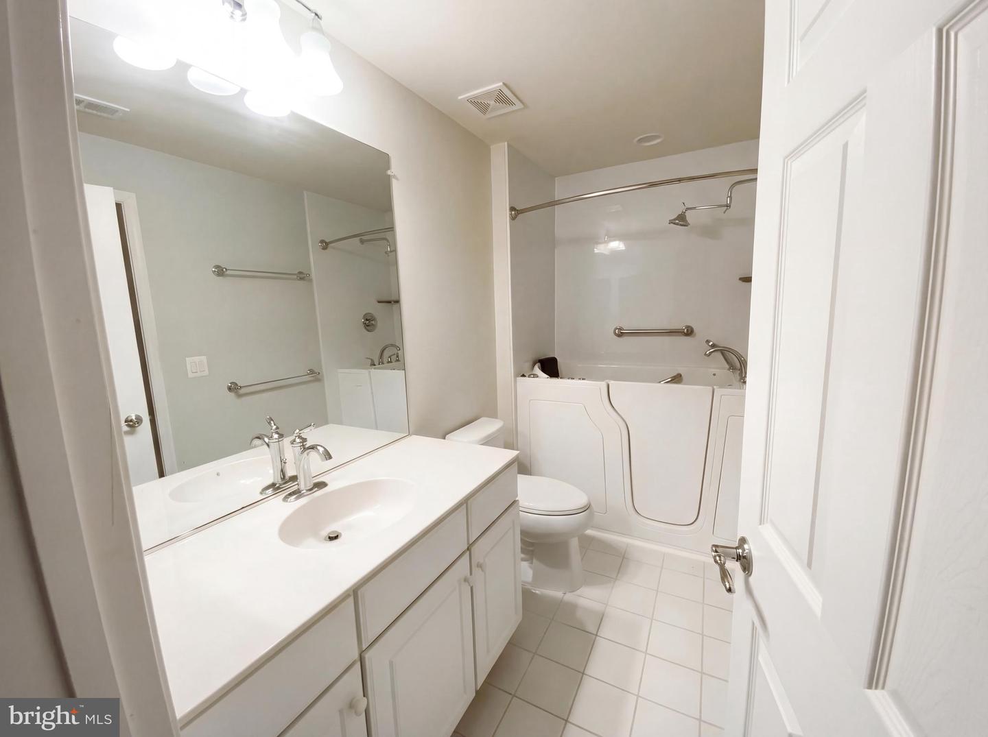 101 DENISON ST, FREDERICKSBURG, Virginia 22406, 3 Bedrooms Bedrooms, ,3 BathroomsBathrooms,Residential,For sale,101 DENISON ST,VAST2046164 MLS # VAST2046164