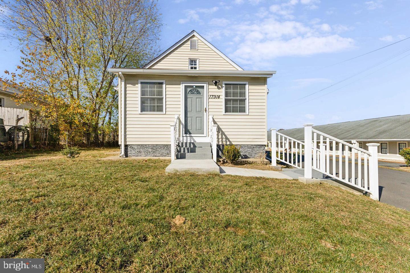 17914 DR DAVID CLINE LN, DUMFRIES, Virginia 22026, 2 Bedrooms Bedrooms, ,1 BathroomBathrooms,Residential,For sale,17914 DR DAVID CLINE LN,VAPW2112468 MLS # VAPW2112468 17914 DR DAVID CLINE LN, DUMFRIES, Virginia 22026, 2 Bedrooms Bedrooms, ,1 BathroomBathrooms,Residential,For sale,17914 DR DAVID CLINE LN,VAPW2112468 MLS # VAPW2112468