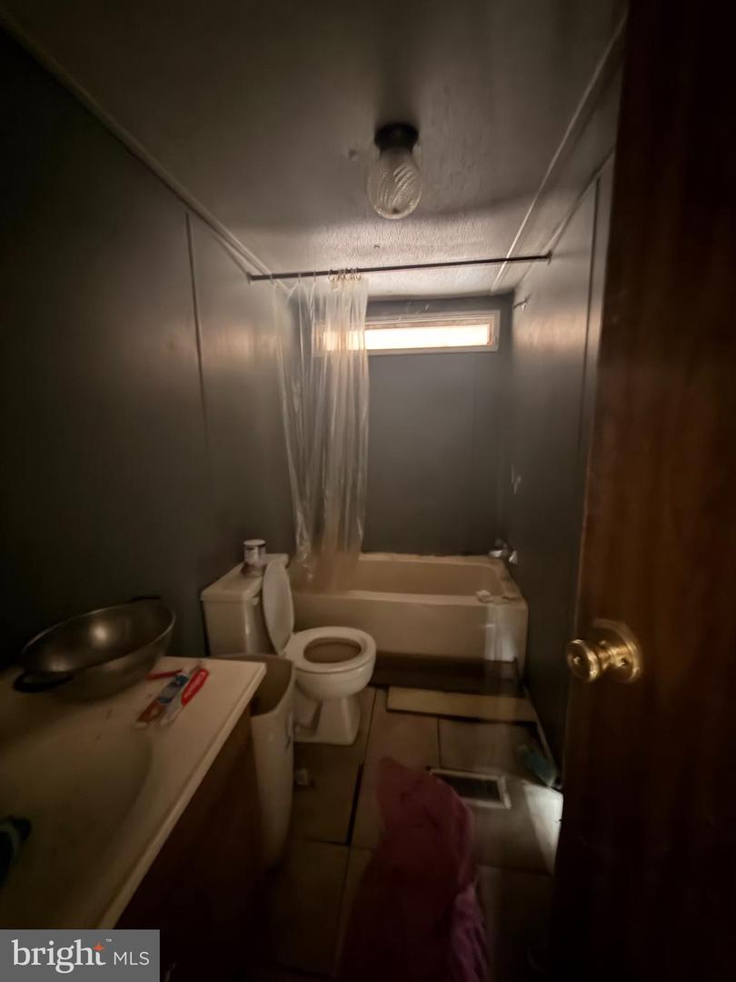 11002 LAMBS CREEK CHURCH RD, KING GEORGE, Virginia 22485, 2 Bedrooms Bedrooms, ,2 BathroomsBathrooms,Residential,For sale,11002 LAMBS CREEK CHURCH RD,VAKG2007656 MLS # VAKG2007656