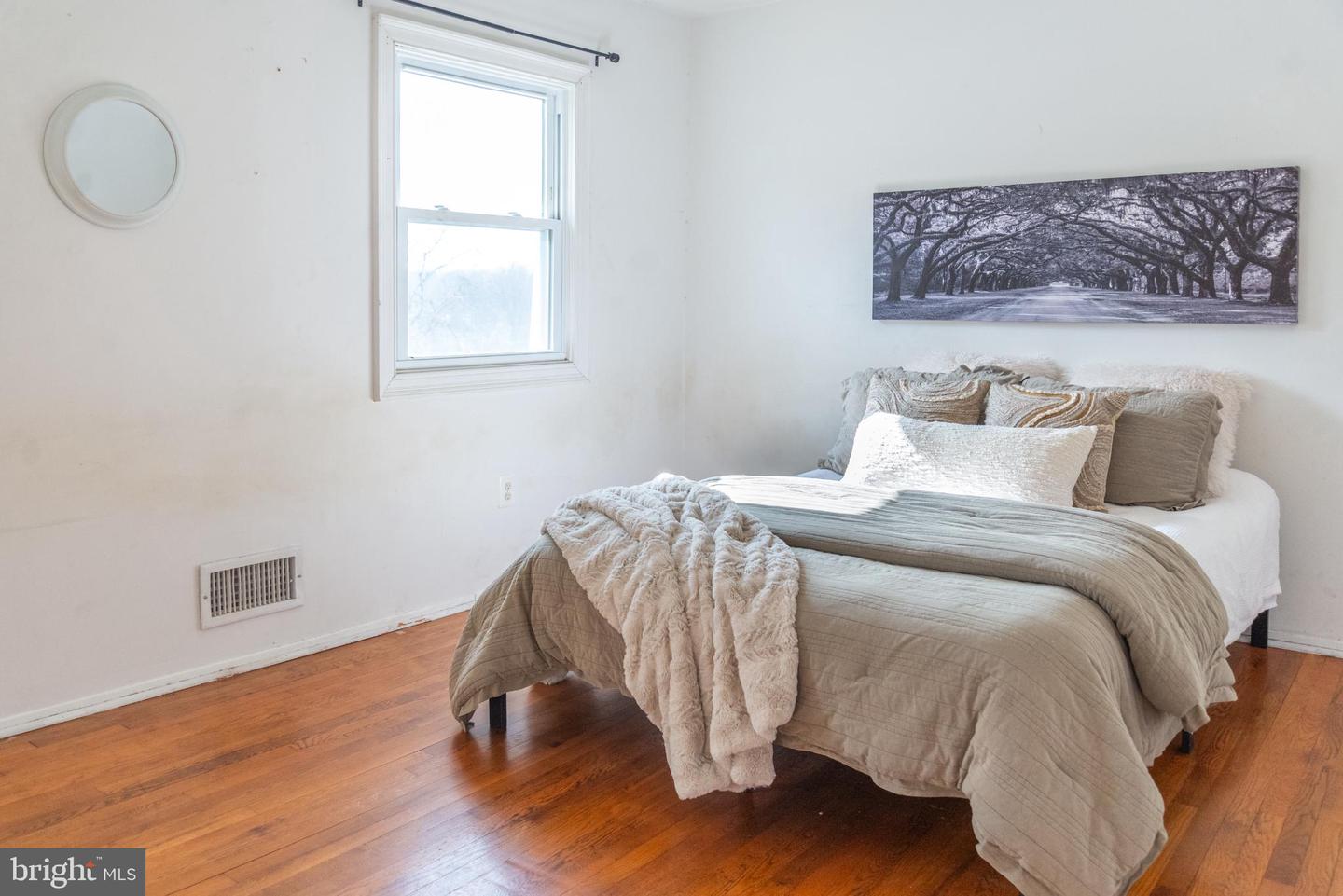 3414 BRADDOCK DR, WOODBRIDGE, Virginia 22193, 3 Bedrooms Bedrooms, 6 Rooms Rooms,3 BathroomsBathrooms,Residential,For sale,3414 BRADDOCK DR,VAPW2112494 MLS # VAPW2112494