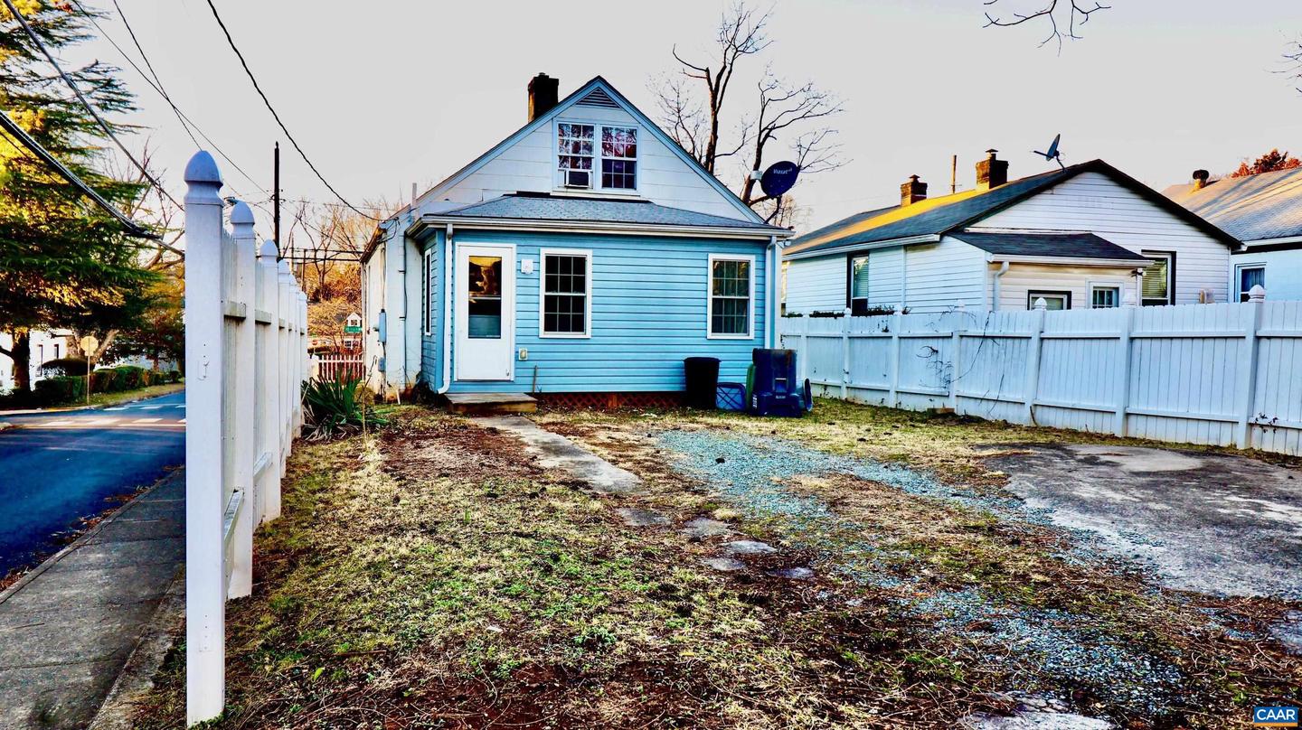 400 10 1/2 ST, CHARLOTTESVILLE, Virginia 22903, 4 Bedrooms Bedrooms, ,1 BathroomBathrooms,Residential,For sale,400 10 1/2 ST,673288 MLS # 673288