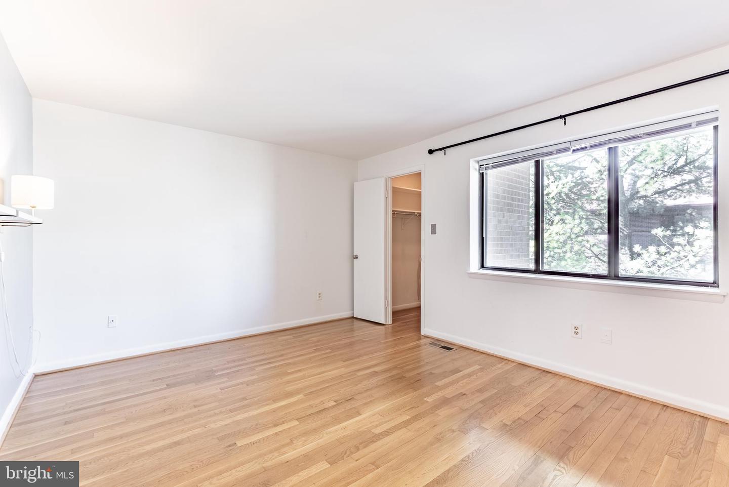 3708-A STEPPES CT, FALLS CHURCH, Virginia 22041, 2 Bedrooms Bedrooms, ,2 BathroomsBathrooms,Residential,For sale,3708-A STEPPES CT,VAFX2291134 MLS # VAFX2291134