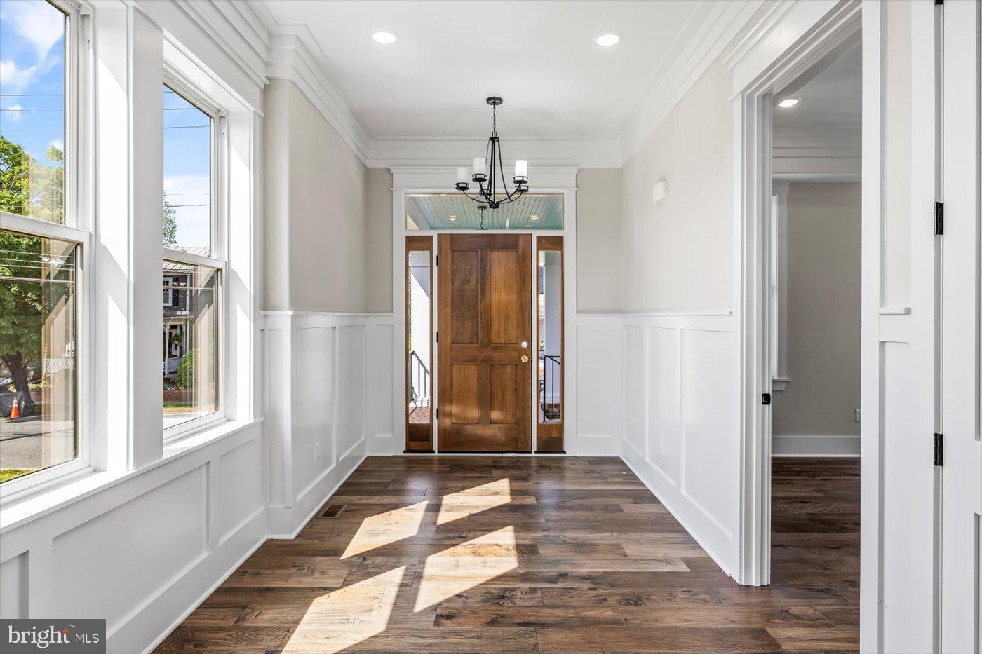 1111 SOPHIA ST, FREDERICKSBURG, Virginia 22401, 4 Bedrooms Bedrooms, ,4 BathroomsBathrooms,Residential,For sale,1111 SOPHIA ST,VAFB2009670 MLS # VAFB2009670