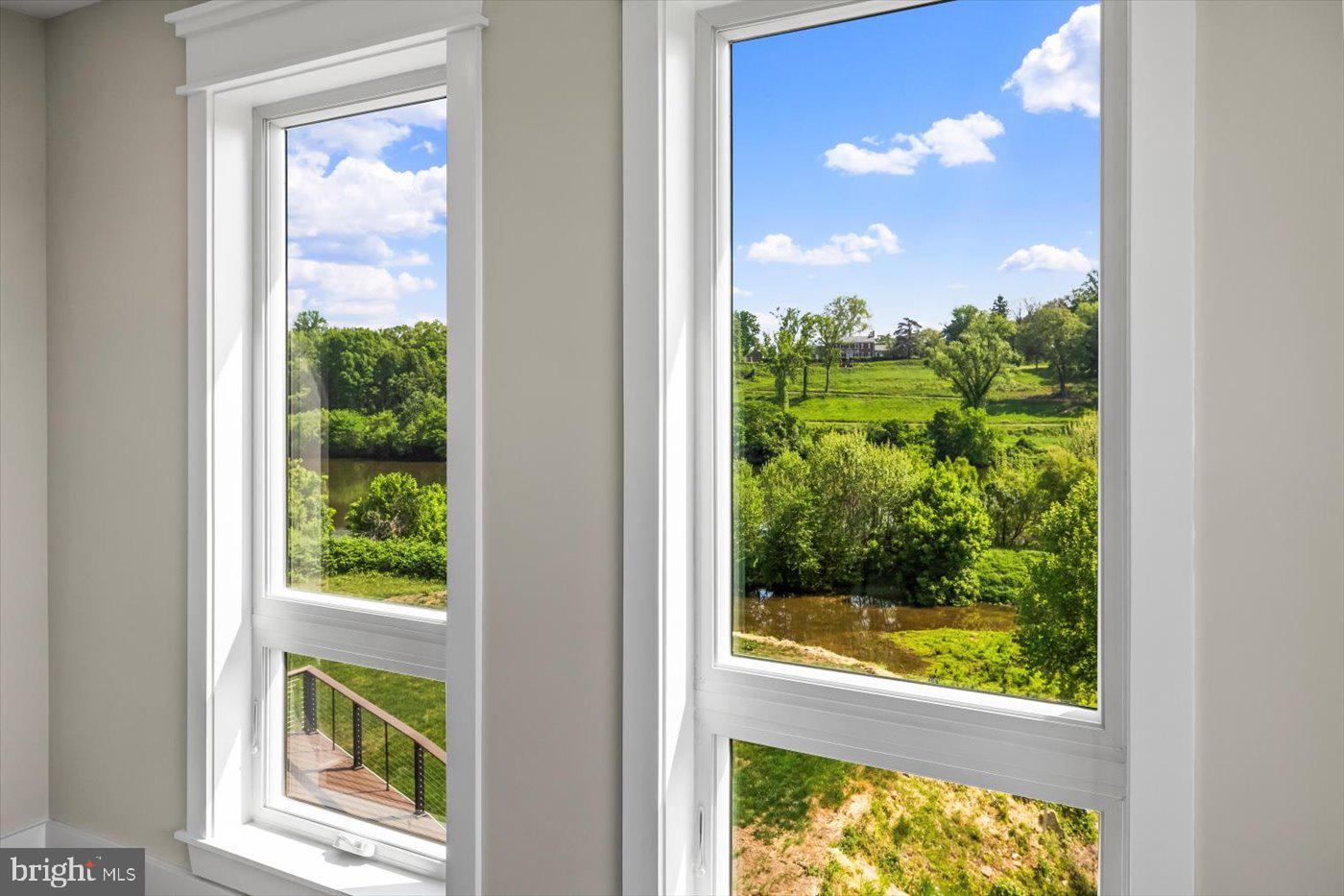 1111 SOPHIA ST, FREDERICKSBURG, Virginia 22401, 4 Bedrooms Bedrooms, ,4 BathroomsBathrooms,Residential,For sale,1111 SOPHIA ST,VAFB2009670 MLS # VAFB2009670