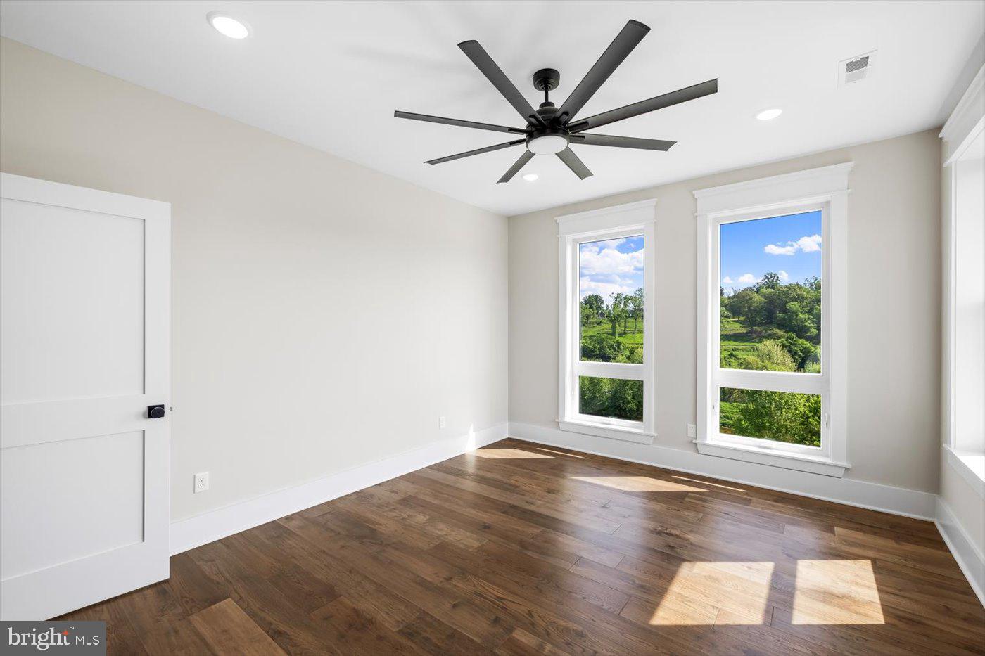 1111 SOPHIA ST, FREDERICKSBURG, Virginia 22401, 4 Bedrooms Bedrooms, ,4 BathroomsBathrooms,Residential,For sale,1111 SOPHIA ST,VAFB2009670 MLS # VAFB2009670