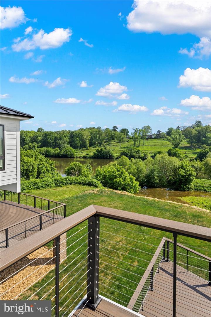 1111 SOPHIA ST, FREDERICKSBURG, Virginia 22401, 4 Bedrooms Bedrooms, ,4 BathroomsBathrooms,Residential,For sale,1111 SOPHIA ST,VAFB2009670 MLS # VAFB2009670