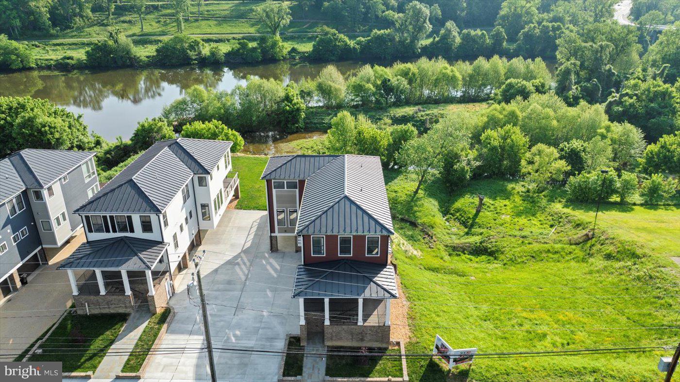 1111 SOPHIA ST, FREDERICKSBURG, Virginia 22401, 4 Bedrooms Bedrooms, ,4 BathroomsBathrooms,Residential,For sale,1111 SOPHIA ST,VAFB2009670 MLS # VAFB2009670