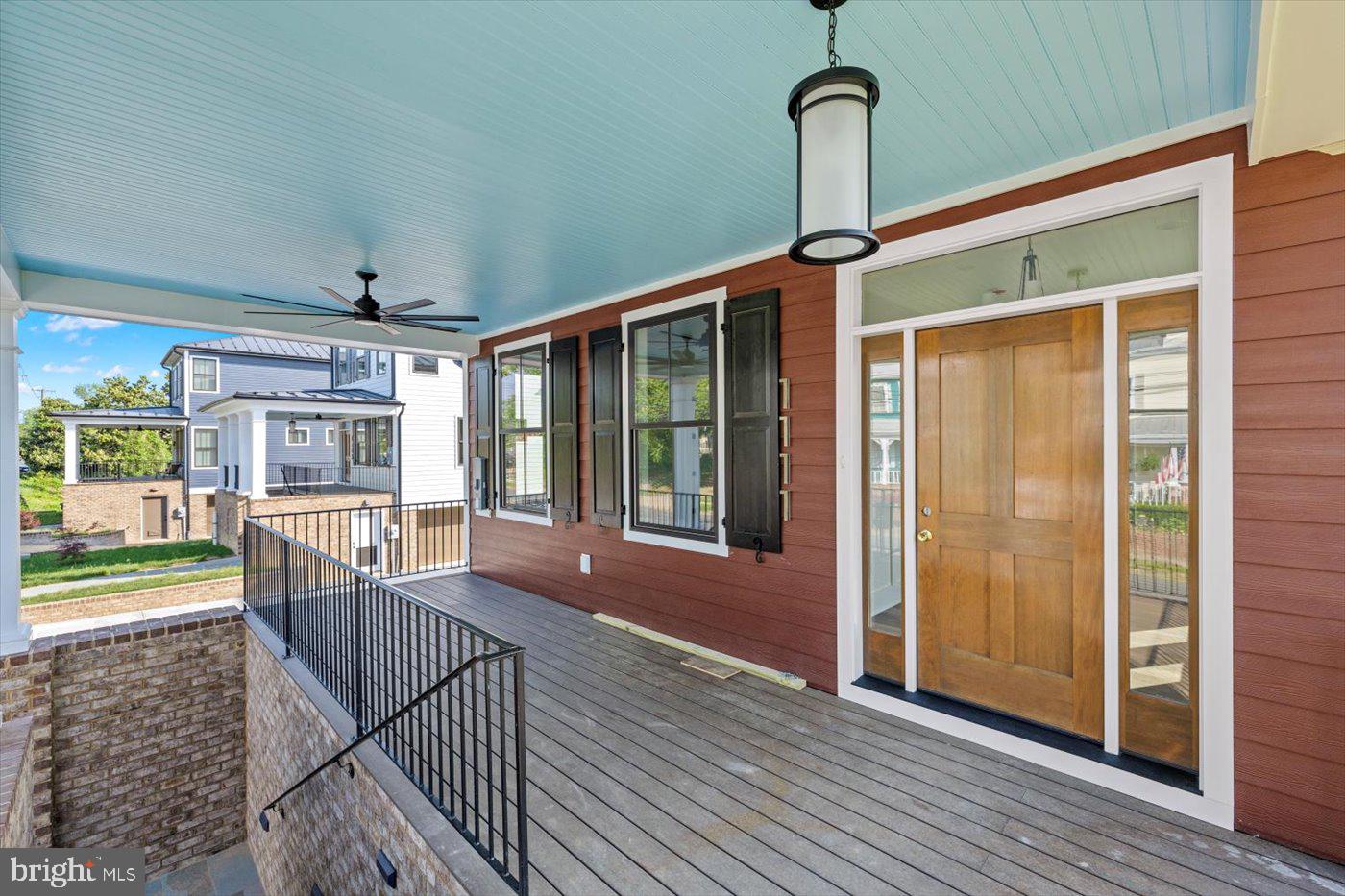 1111 SOPHIA ST, FREDERICKSBURG, Virginia 22401, 4 Bedrooms Bedrooms, ,4 BathroomsBathrooms,Residential,For sale,1111 SOPHIA ST,VAFB2009670 MLS # VAFB2009670