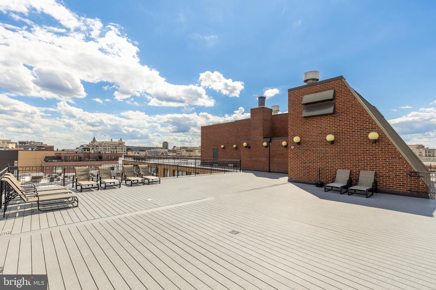 1245 13TH ST NW #1012, WASHINGTON, District Of Columbia 20005, 1 Bedroom Bedrooms, ,1 BathroomBathrooms,Residential,For sale,1245 13TH ST NW #1012,DCDC2246292 MLS # DCDC2246292