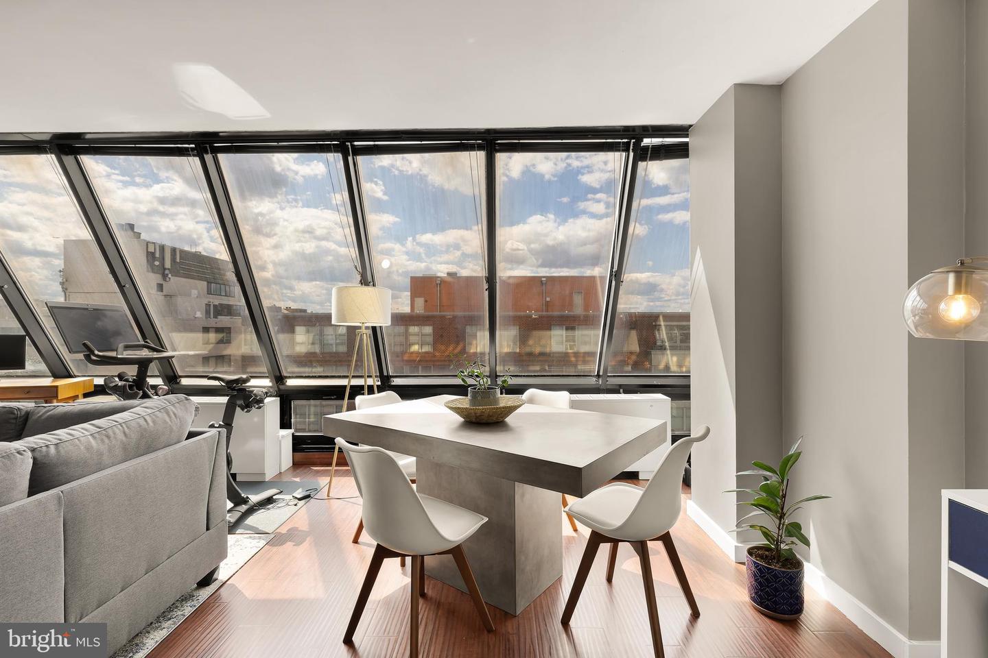 1245 13TH ST NW #1012, WASHINGTON, District Of Columbia 20005, 1 Bedroom Bedrooms, ,1 BathroomBathrooms,Residential,For sale,1245 13TH ST NW #1012,DCDC2246292 MLS # DCDC2246292