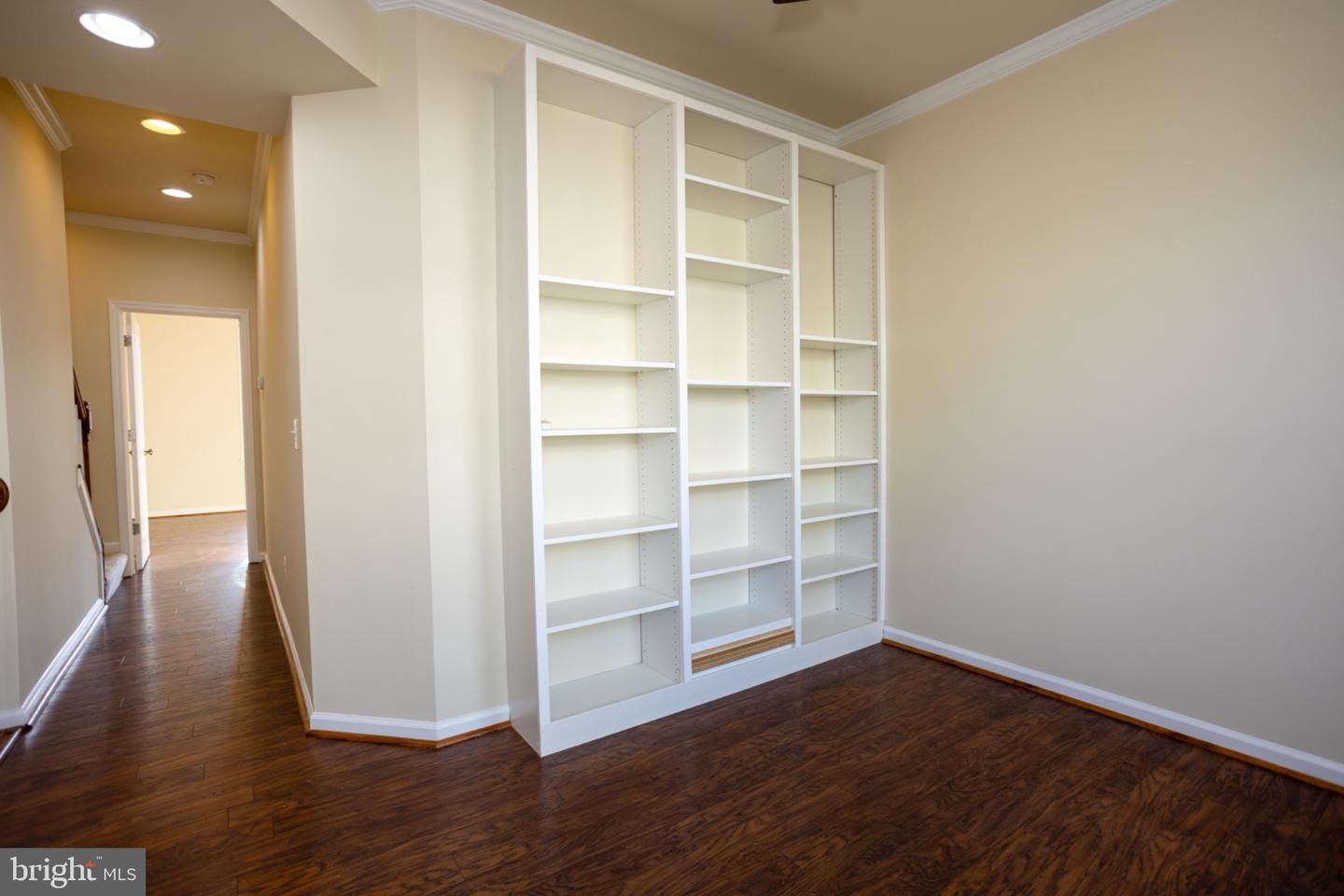 8941 QUARRY RD, MANASSAS, Virginia 20110, 3 Bedrooms Bedrooms, ,2 BathroomsBathrooms,Residential,For sale,8941 QUARRY RD,VAMN2010264 MLS # VAMN2010264