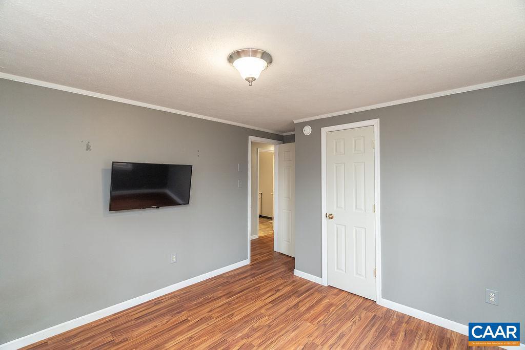 112 PINES LN, SHIPMAN, Virginia 22971, 3 Bedrooms Bedrooms, ,1 BathroomBathrooms,Residential,For sale,112 PINES LN,673306 MLS # 673306