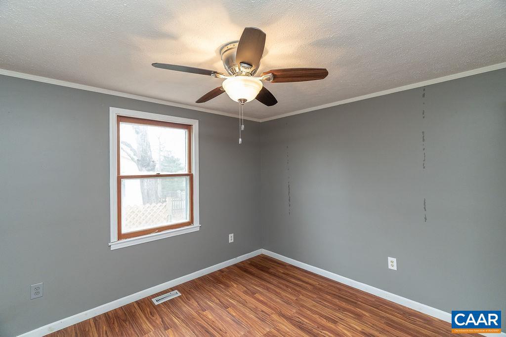 112 PINES LN, SHIPMAN, Virginia 22971, 3 Bedrooms Bedrooms, ,1 BathroomBathrooms,Residential,For sale,112 PINES LN,673306 MLS # 673306