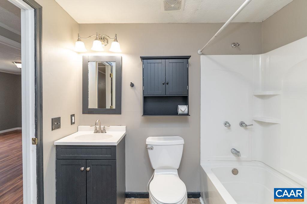 112 PINES LN, SHIPMAN, Virginia 22971, 3 Bedrooms Bedrooms, ,1 BathroomBathrooms,Residential,For sale,112 PINES LN,673306 MLS # 673306