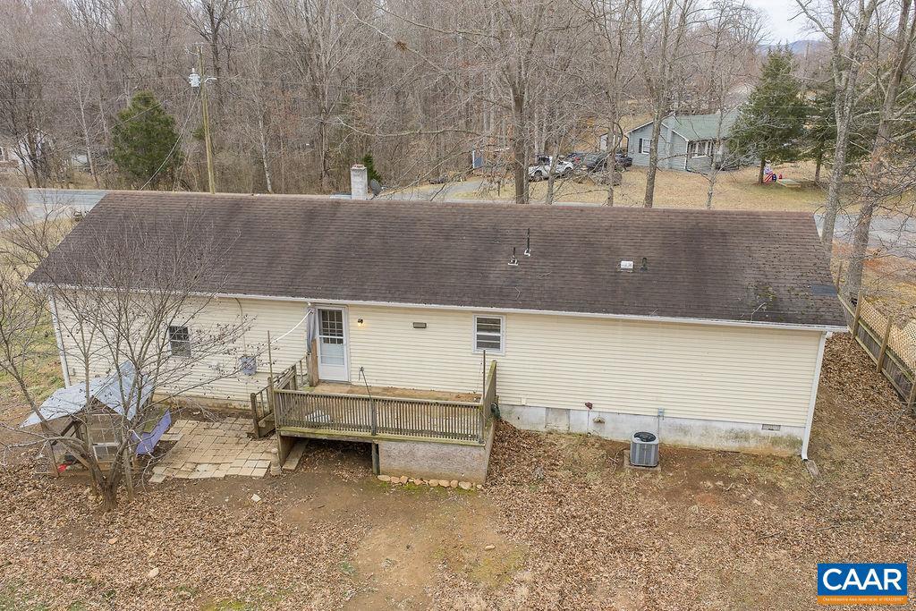 112 PINES LN, SHIPMAN, Virginia 22971, 3 Bedrooms Bedrooms, ,1 BathroomBathrooms,Residential,For sale,112 PINES LN,673306 MLS # 673306