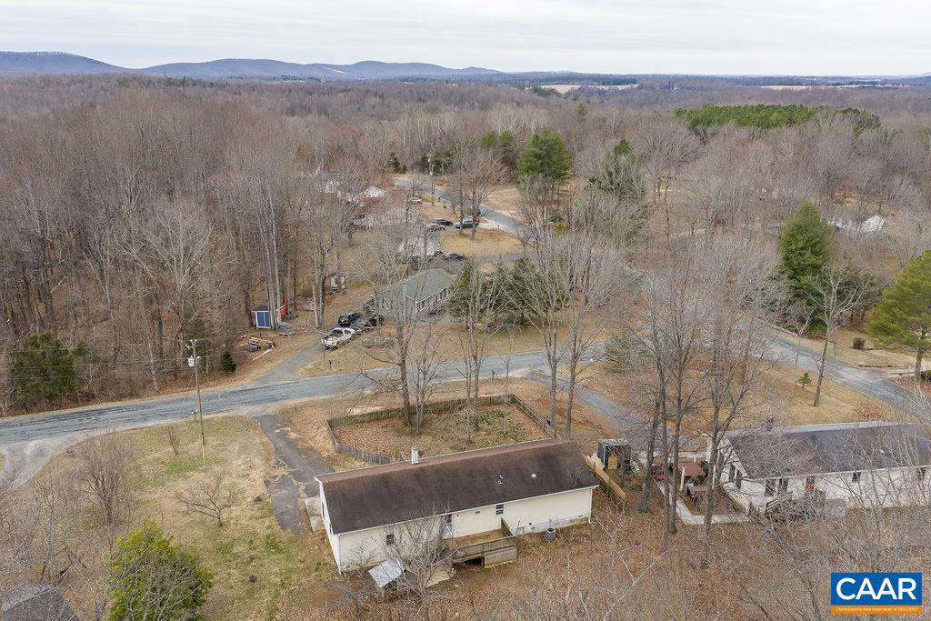 112 PINES LN, SHIPMAN, Virginia 22971, 3 Bedrooms Bedrooms, ,1 BathroomBathrooms,Residential,For sale,112 PINES LN,673306 MLS # 673306