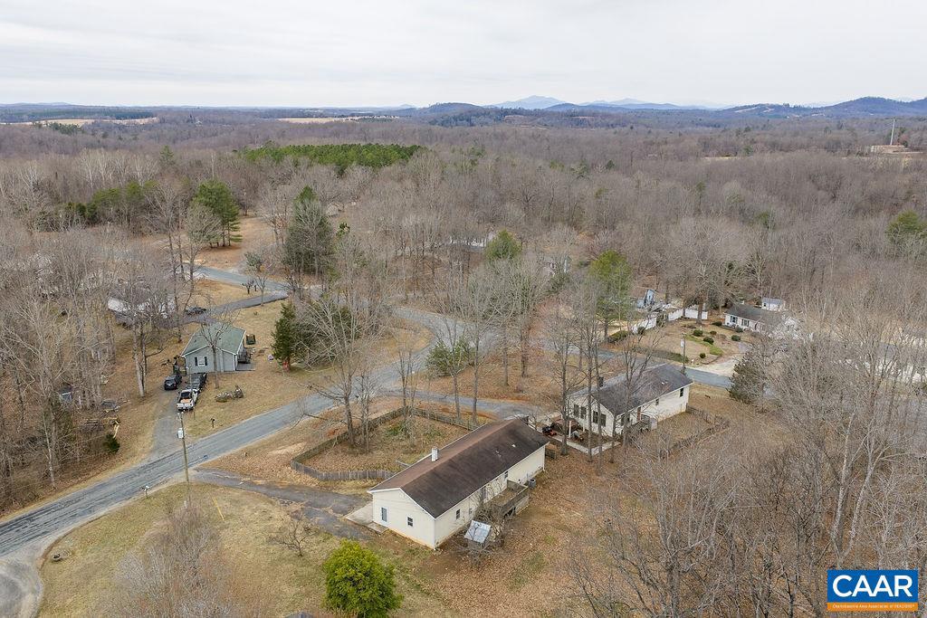 112 PINES LN, SHIPMAN, Virginia 22971, 3 Bedrooms Bedrooms, ,1 BathroomBathrooms,Residential,For sale,112 PINES LN,673306 MLS # 673306