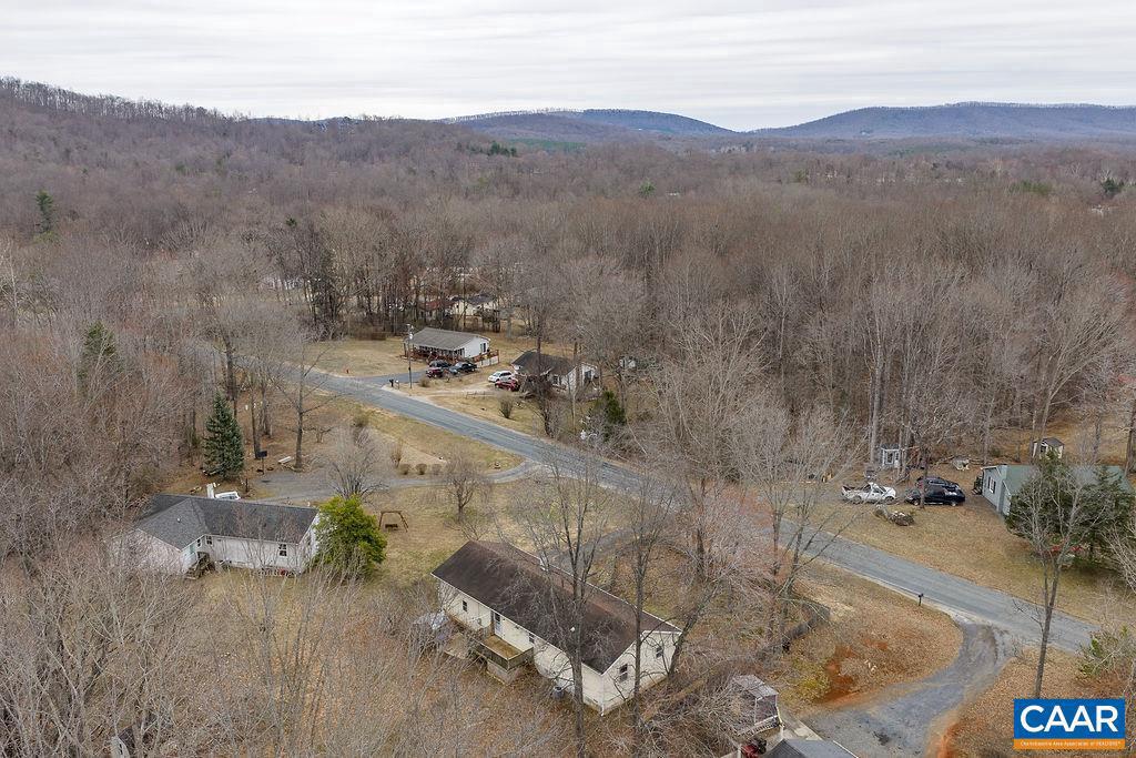 112 PINES LN, SHIPMAN, Virginia 22971, 3 Bedrooms Bedrooms, ,1 BathroomBathrooms,Residential,For sale,112 PINES LN,673306 MLS # 673306