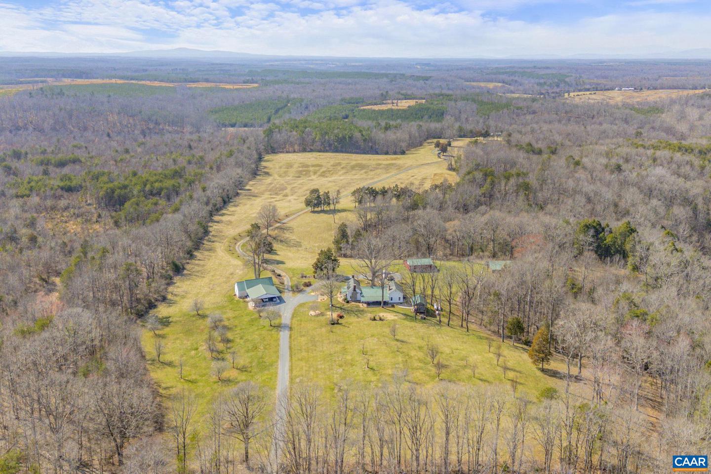 1353 BANTON SHOP RD, DILLWYN, Virginia 23936, 4 Bedrooms Bedrooms, ,3 BathroomsBathrooms,Residential,For sale,1353 BANTON SHOP RD,662027 MLS # 662027 1353 BANTON SHOP RD, DILLWYN, Virginia 23936, 4 Bedrooms Bedrooms, ,3 BathroomsBathrooms,Residential,For sale,1353 BANTON SHOP RD,662027 MLS # 662027