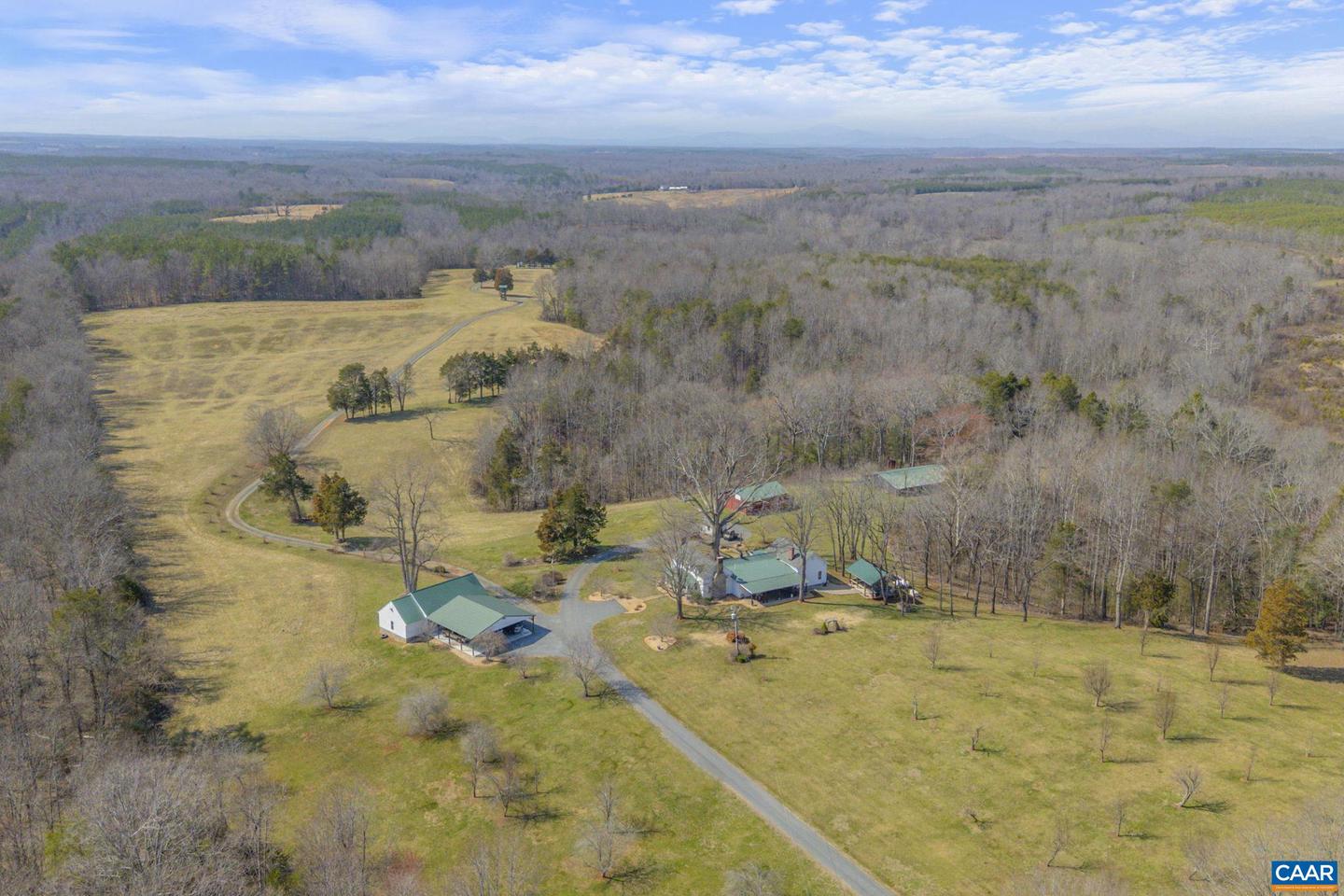 1353 BANTON SHOP RD, DILLWYN, Virginia 23936, 4 Bedrooms Bedrooms, ,3 BathroomsBathrooms,Residential,For sale,1353 BANTON SHOP RD,662027 MLS # 662027 1353 BANTON SHOP RD, DILLWYN, Virginia 23936, 4 Bedrooms Bedrooms, ,3 BathroomsBathrooms,Residential,For sale,1353 BANTON SHOP RD,662027 MLS # 662027