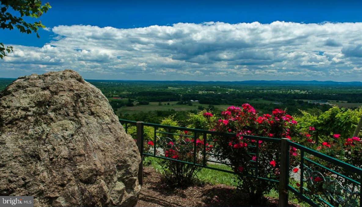 32651 MOUNT WEATHER RD, BLUEMONT, Virginia 20135, 3 Bedrooms Bedrooms, ,2 BathroomsBathrooms,Residential,For sale,32651 MOUNT WEATHER RD,VACL2006062 MLS # VACL2006062