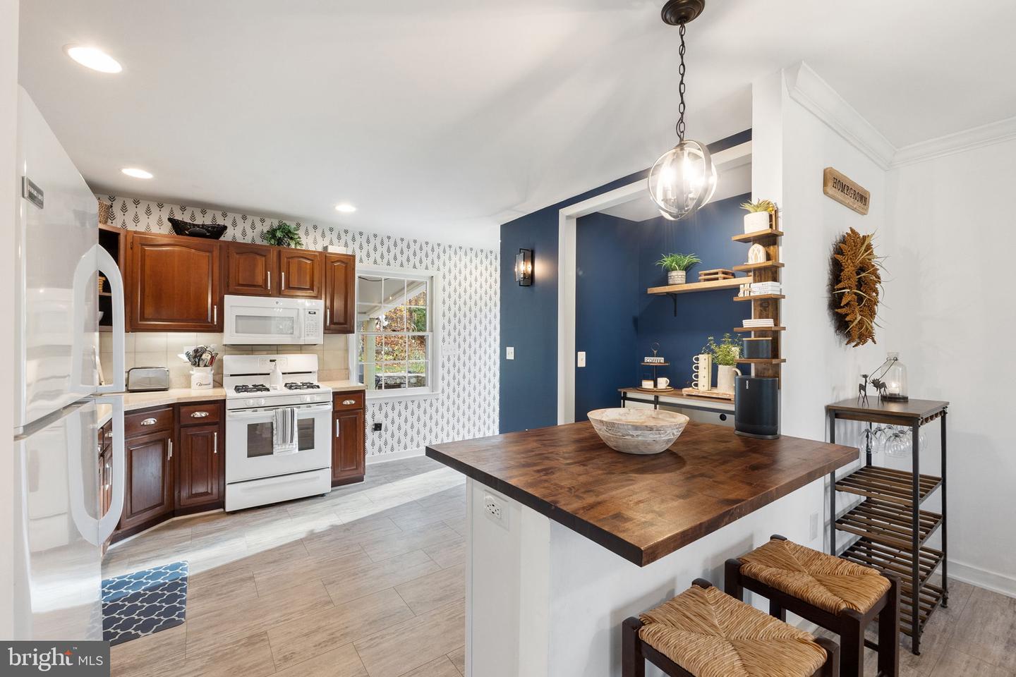 32651 MOUNT WEATHER RD, BLUEMONT, Virginia 20135, 3 Bedrooms Bedrooms, ,2 BathroomsBathrooms,Residential,For sale,32651 MOUNT WEATHER RD,VACL2006062 MLS # VACL2006062