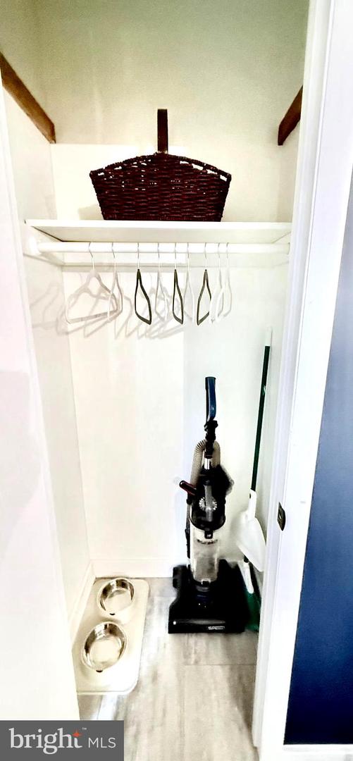 32651 MOUNT WEATHER RD, BLUEMONT, Virginia 20135, 3 Bedrooms Bedrooms, ,2 BathroomsBathrooms,Residential,For sale,32651 MOUNT WEATHER RD,VACL2006062 MLS # VACL2006062