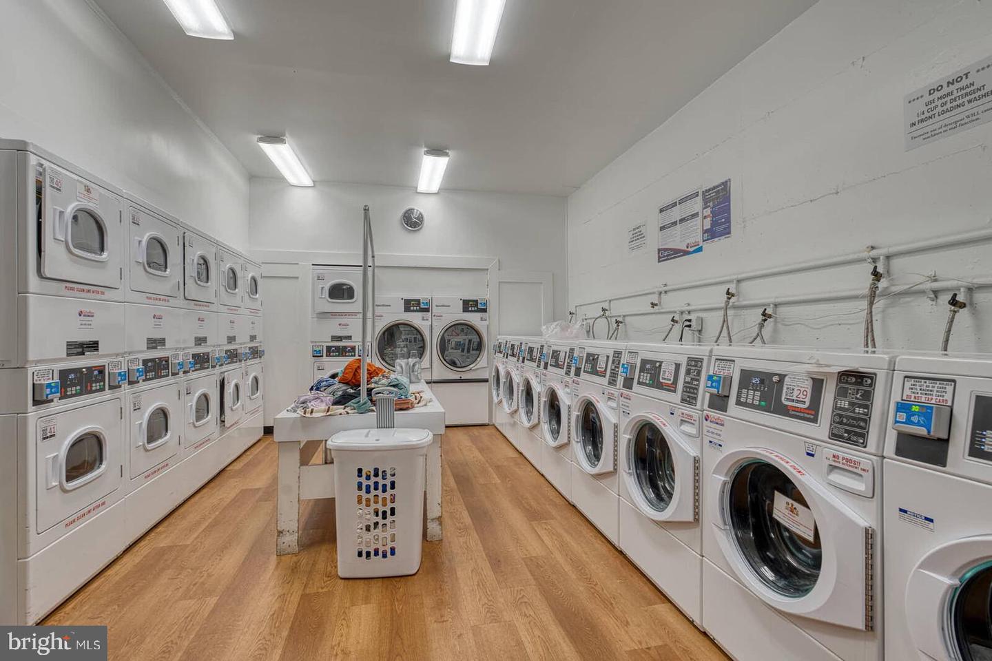 5340 HOLMES RUN PKWY #804, ALEXANDRIA, Virginia 22304, 2 Bedrooms Bedrooms, ,2 BathroomsBathrooms,Residential,For sale,5340 HOLMES RUN PKWY #804,VAAX2049942 MLS # VAAX2049942 5340 HOLMES RUN PKWY #804, ALEXANDRIA, Virginia 22304, 2 Bedrooms Bedrooms, ,2 BathroomsBathrooms,Residential,For sale,5340 HOLMES RUN PKWY #804,VAAX2049942 MLS # VAAX2049942