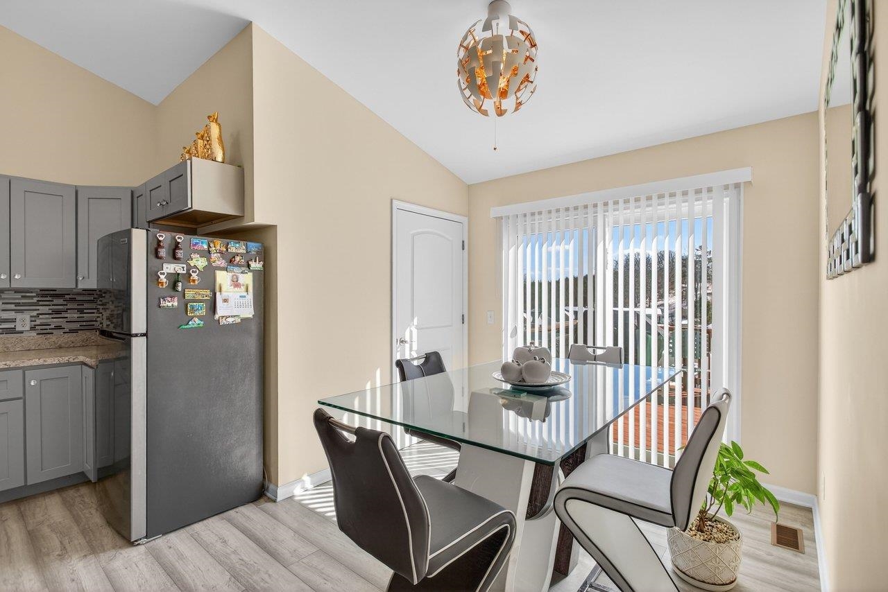 2275 WHITESTONE DR, ROCKINGHAM, Virginia 22801, 3 Bedrooms Bedrooms, ,2 BathroomsBathrooms,Residential,2275 WHITESTONE DR,673331 MLS # 673331