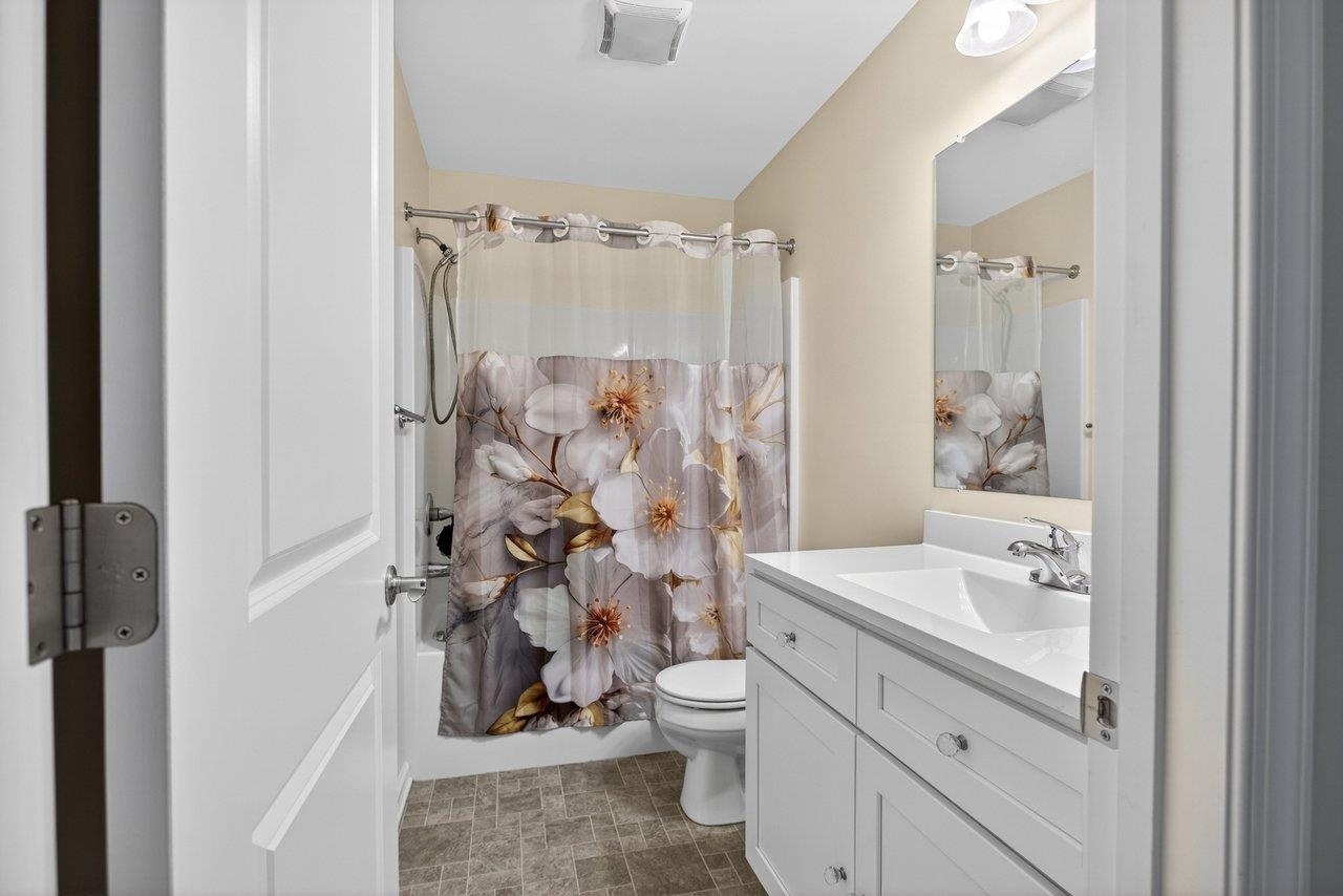 2275 WHITESTONE DR, ROCKINGHAM, Virginia 22801, 3 Bedrooms Bedrooms, ,2 BathroomsBathrooms,Residential,2275 WHITESTONE DR,673331 MLS # 673331