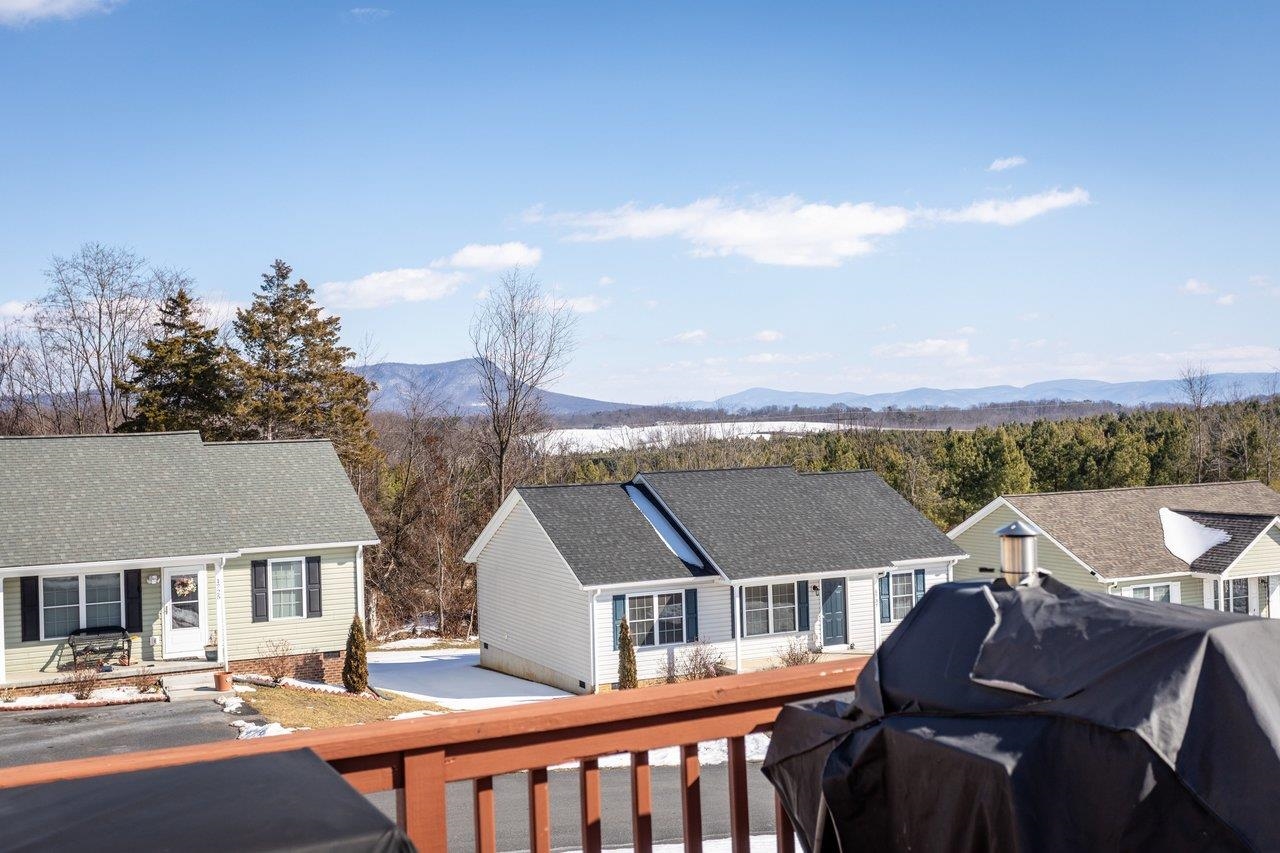 2275 WHITESTONE DR, ROCKINGHAM, Virginia 22801, 3 Bedrooms Bedrooms, ,2 BathroomsBathrooms,Residential,2275 WHITESTONE DR,673331 MLS # 673331