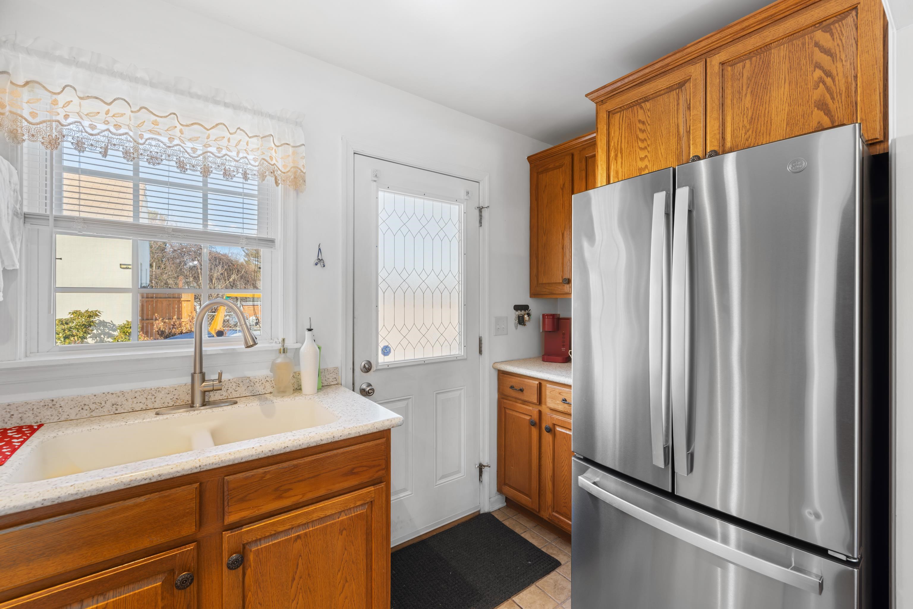 853 SHERWOOD AVE, WAYNESBORO, Virginia 22980, 3 Bedrooms Bedrooms, ,2 BathroomsBathrooms,Residential,853 SHERWOOD AVE,673333 MLS # 673333