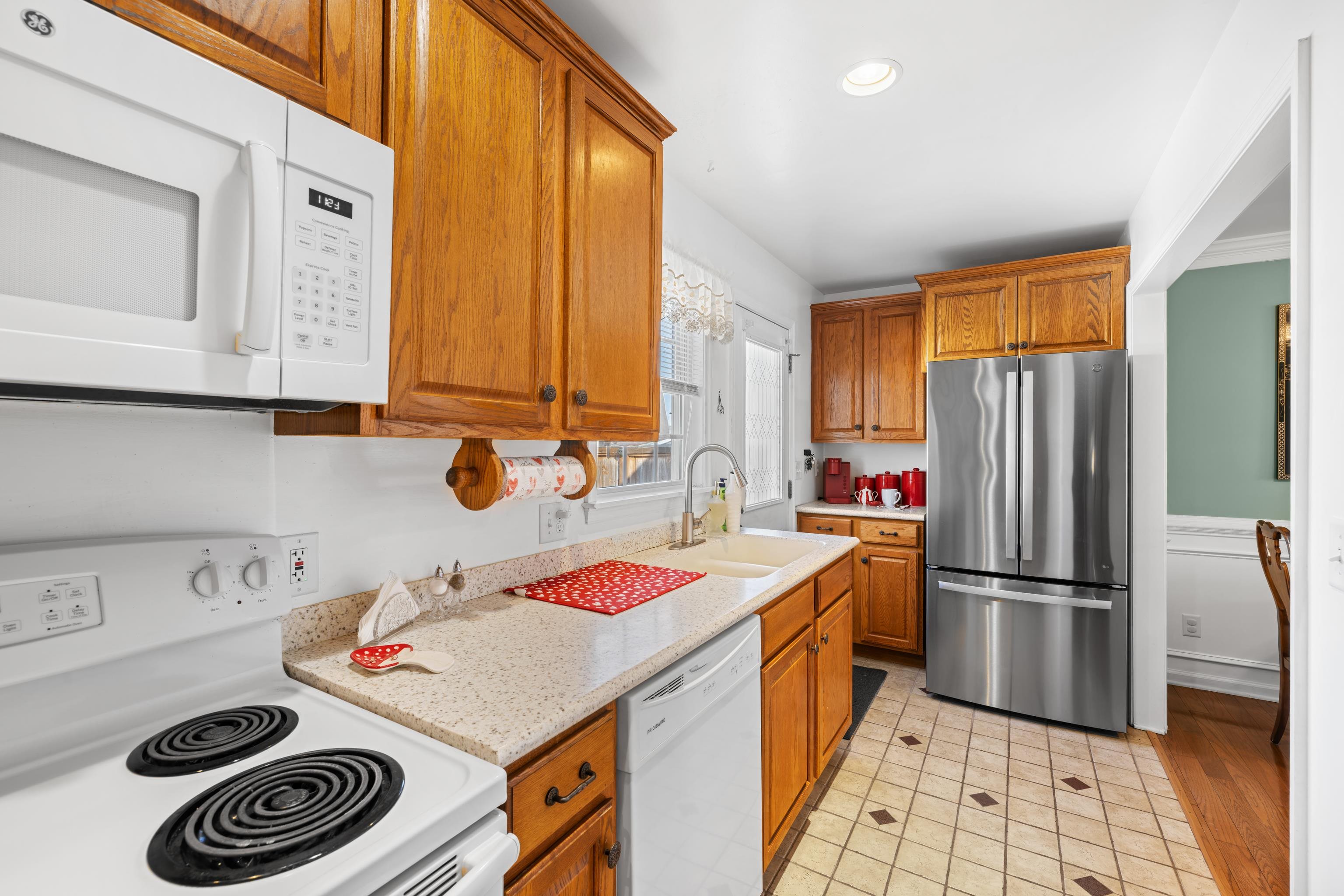 853 SHERWOOD AVE, WAYNESBORO, Virginia 22980, 3 Bedrooms Bedrooms, ,2 BathroomsBathrooms,Residential,853 SHERWOOD AVE,673333 MLS # 673333