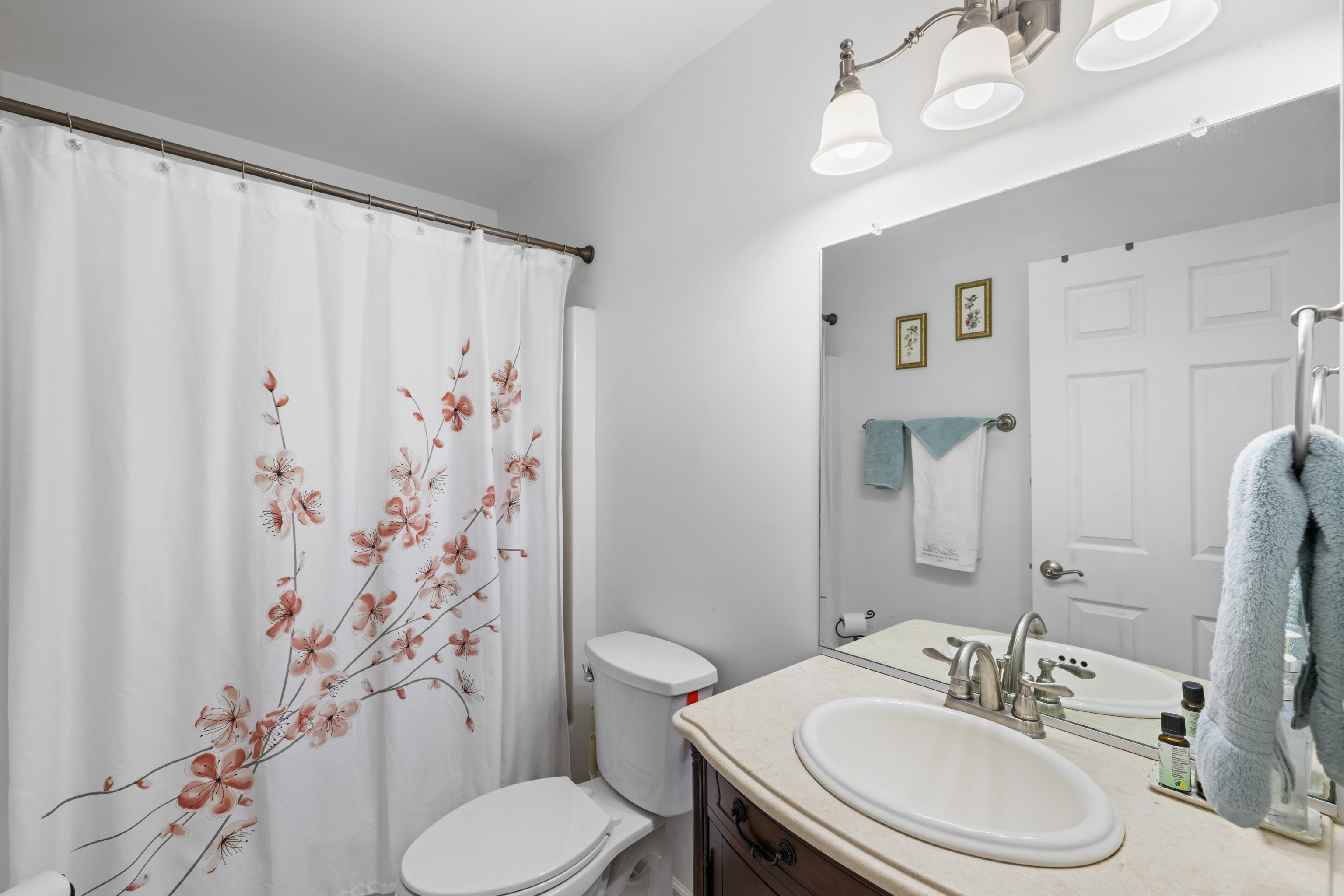 853 SHERWOOD AVE, WAYNESBORO, Virginia 22980, 3 Bedrooms Bedrooms, ,2 BathroomsBathrooms,Residential,853 SHERWOOD AVE,673333 MLS # 673333