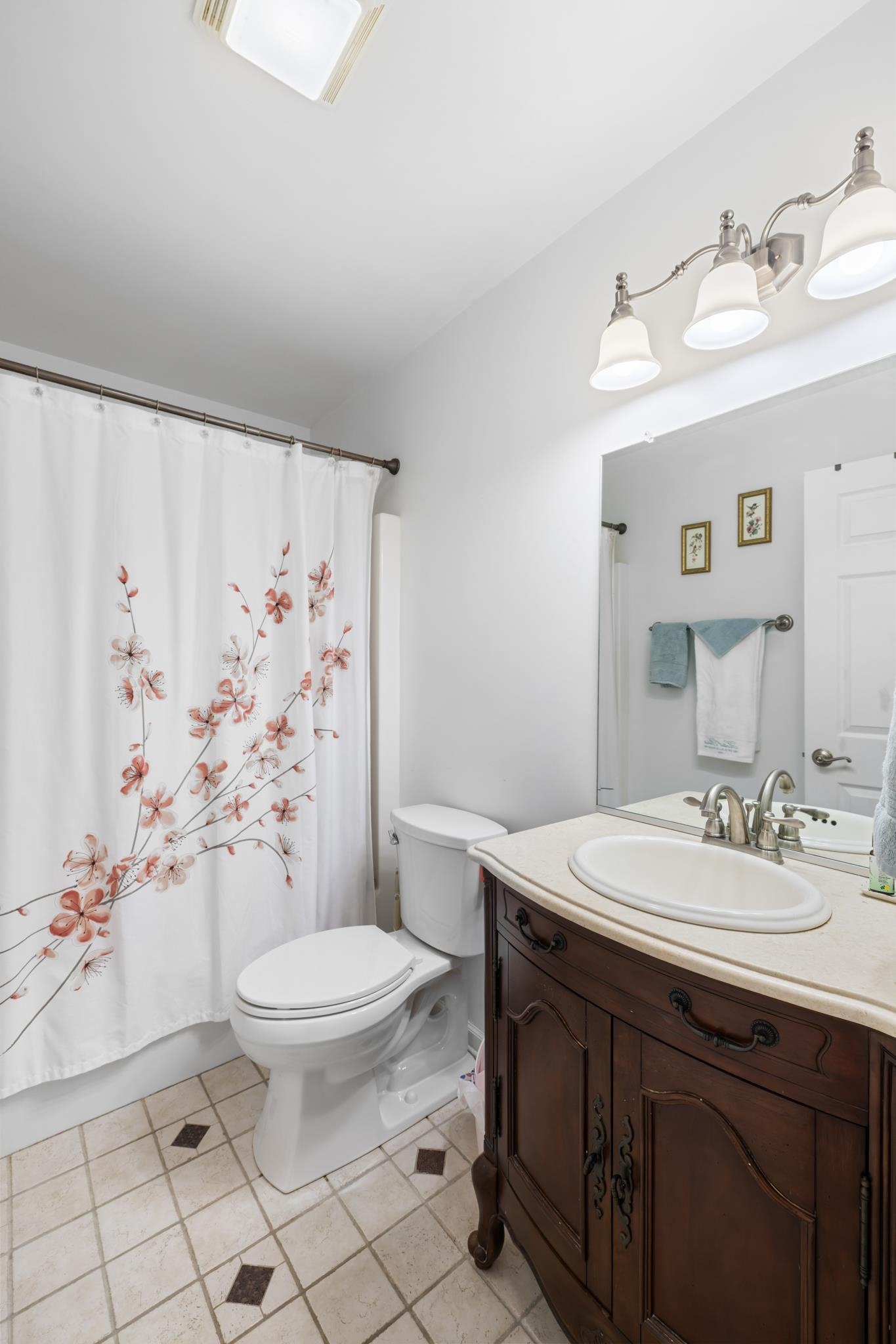 853 SHERWOOD AVE, WAYNESBORO, Virginia 22980, 3 Bedrooms Bedrooms, ,2 BathroomsBathrooms,Residential,853 SHERWOOD AVE,673333 MLS # 673333