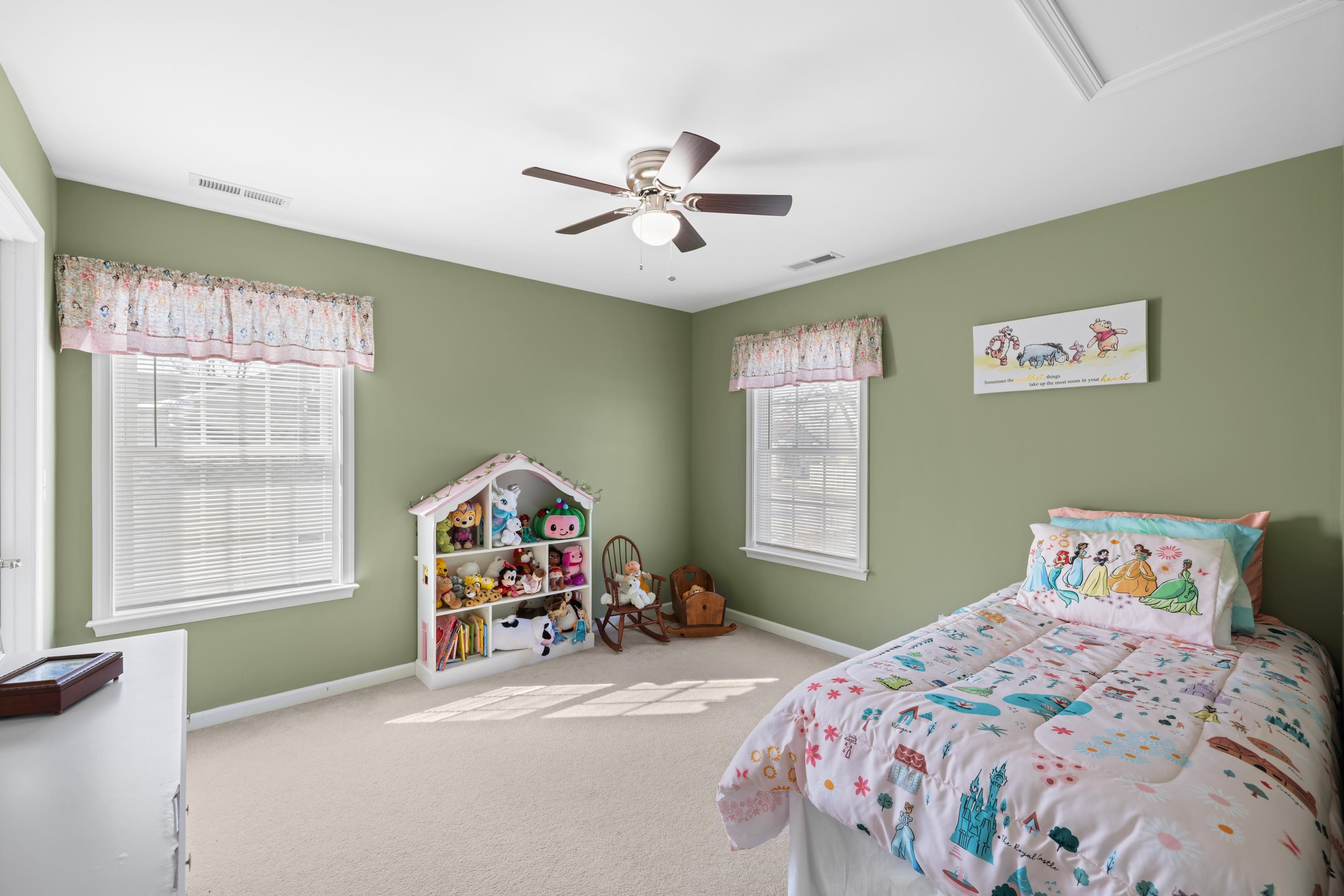 853 SHERWOOD AVE, WAYNESBORO, Virginia 22980, 3 Bedrooms Bedrooms, ,2 BathroomsBathrooms,Residential,853 SHERWOOD AVE,673333 MLS # 673333