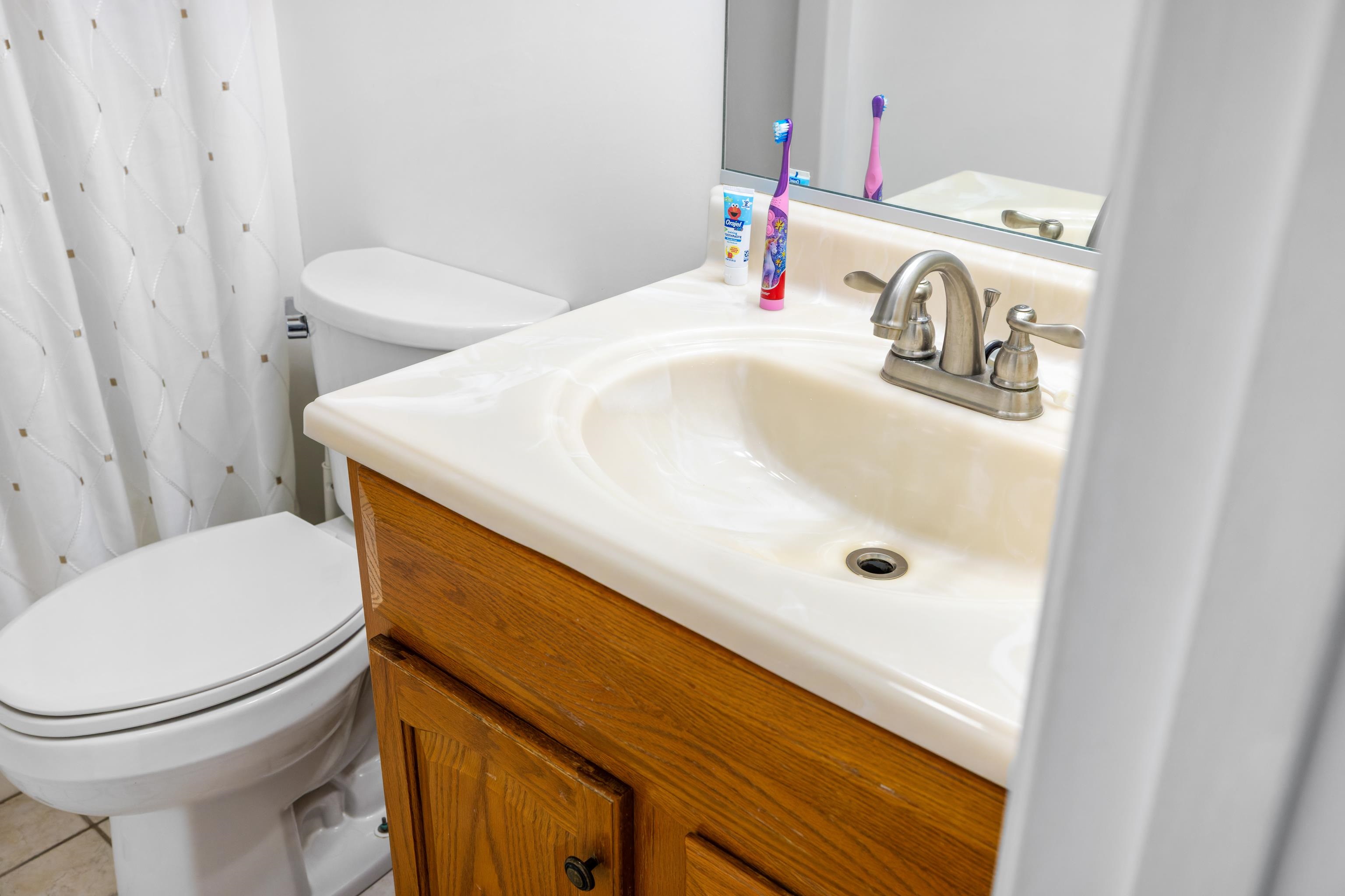 853 SHERWOOD AVE, WAYNESBORO, Virginia 22980, 3 Bedrooms Bedrooms, ,2 BathroomsBathrooms,Residential,853 SHERWOOD AVE,673333 MLS # 673333