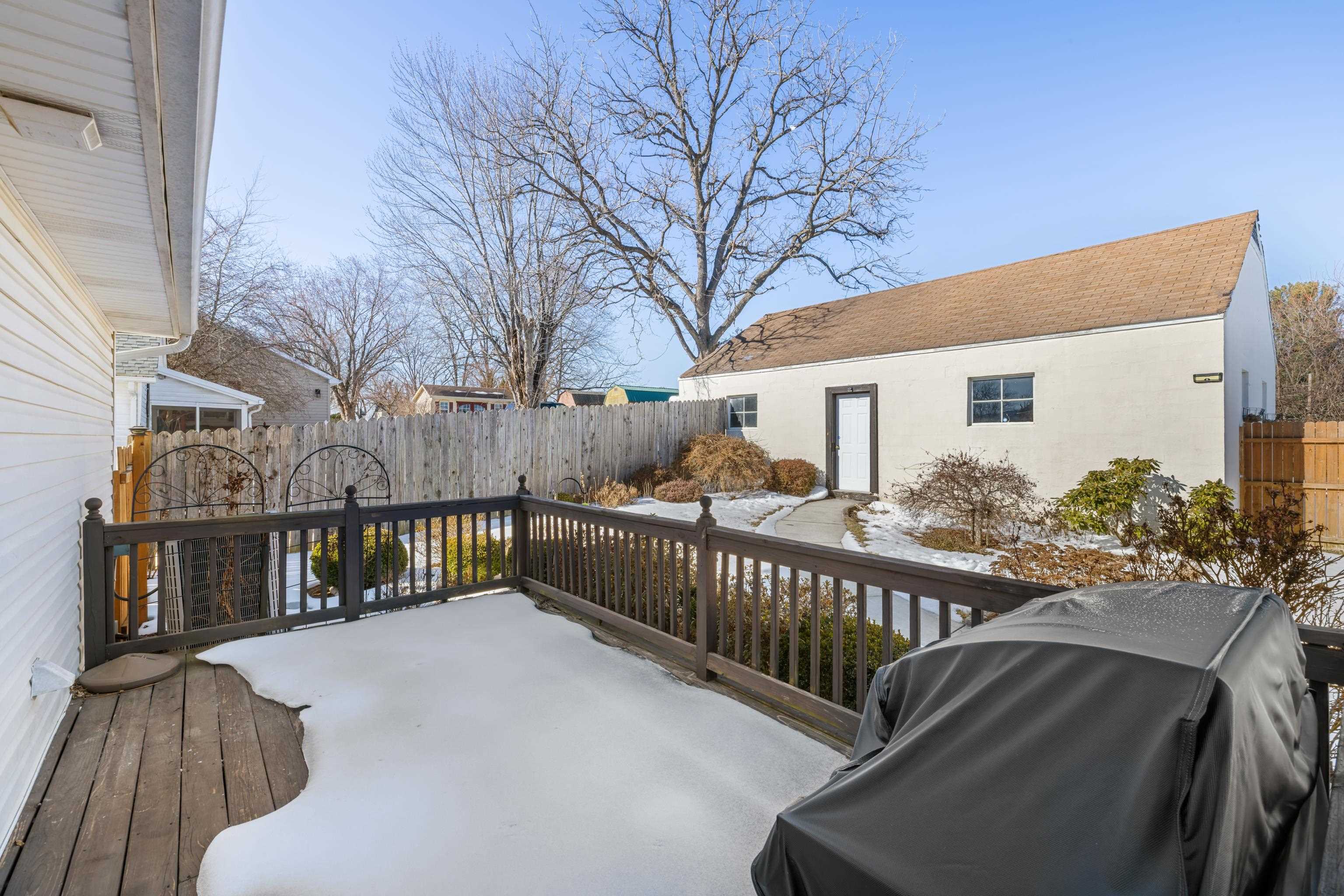 853 SHERWOOD AVE, WAYNESBORO, Virginia 22980, 3 Bedrooms Bedrooms, ,2 BathroomsBathrooms,Residential,853 SHERWOOD AVE,673333 MLS # 673333