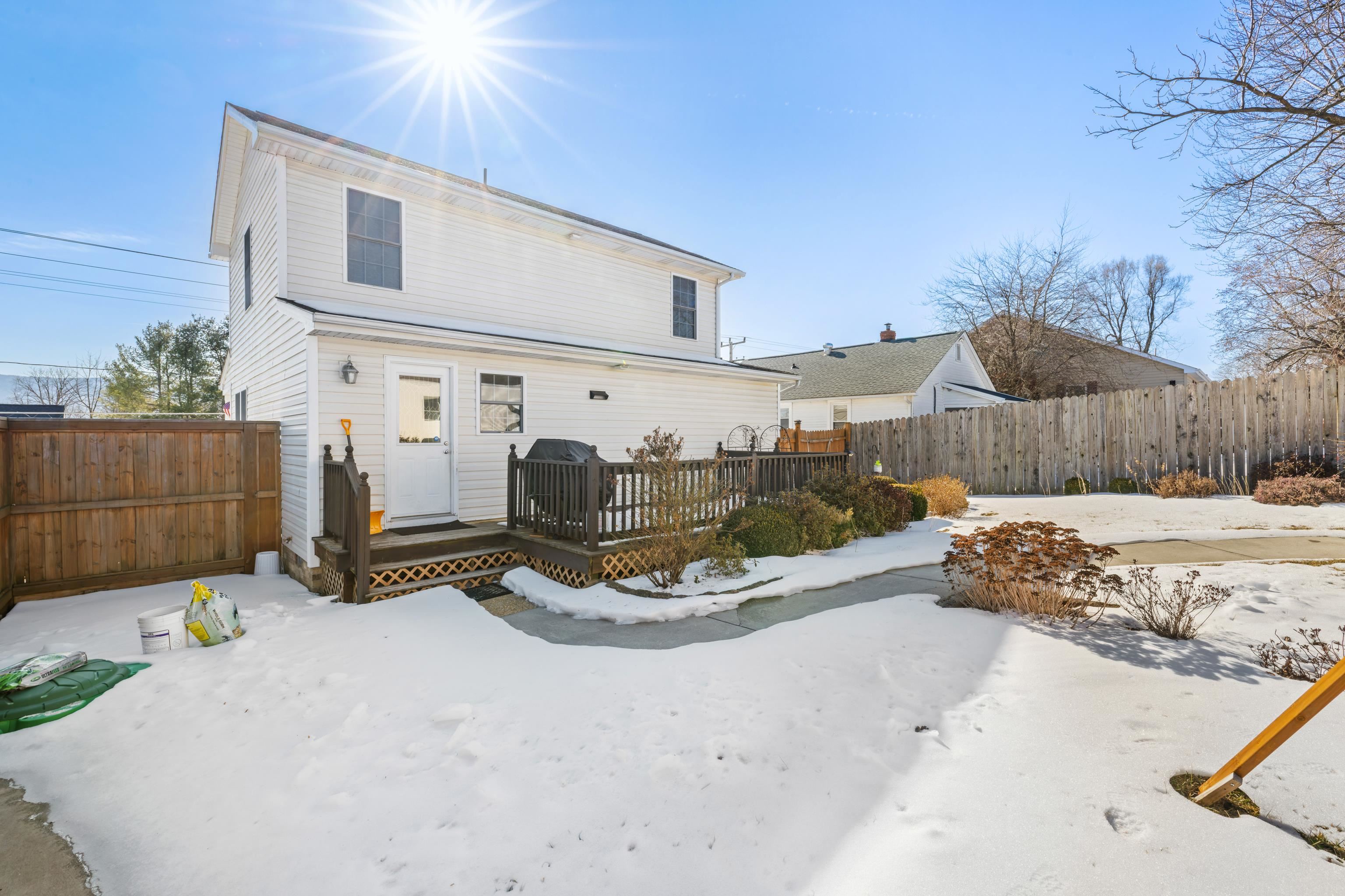 853 SHERWOOD AVE, WAYNESBORO, Virginia 22980, 3 Bedrooms Bedrooms, ,2 BathroomsBathrooms,Residential,853 SHERWOOD AVE,673333 MLS # 673333