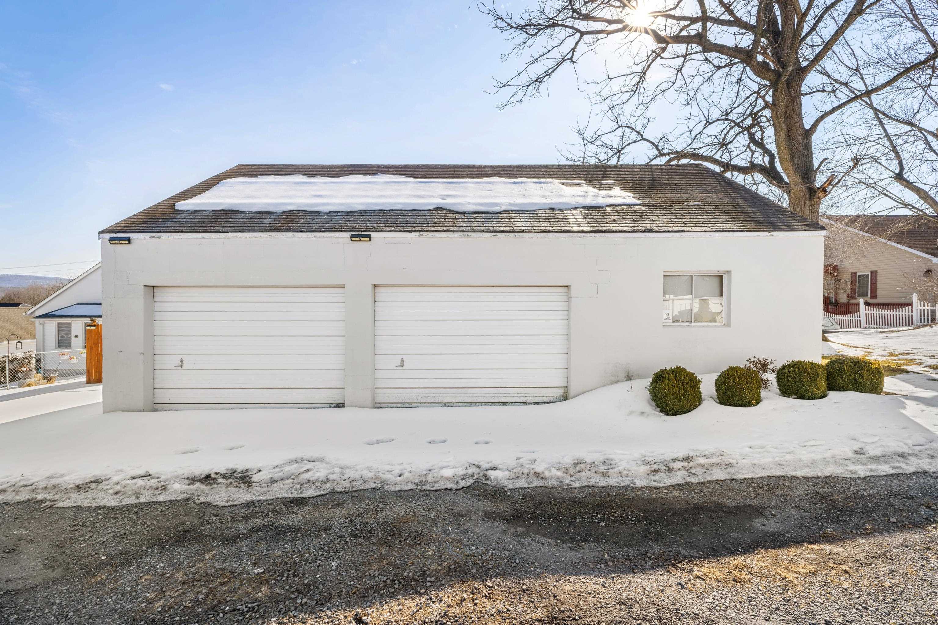 853 SHERWOOD AVE, WAYNESBORO, Virginia 22980, 3 Bedrooms Bedrooms, ,2 BathroomsBathrooms,Residential,853 SHERWOOD AVE,673333 MLS # 673333