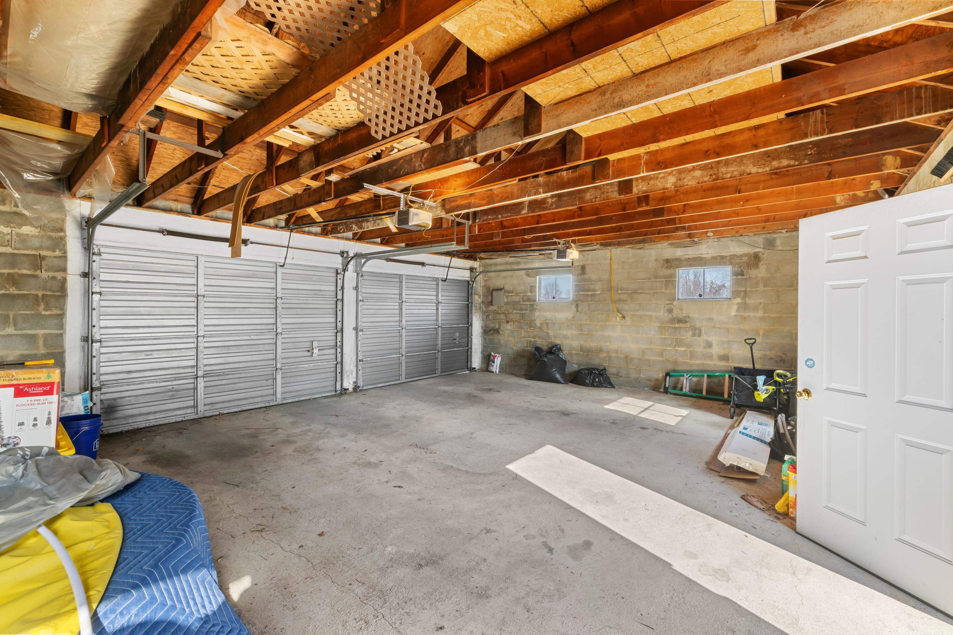 853 SHERWOOD AVE, WAYNESBORO, Virginia 22980, 3 Bedrooms Bedrooms, ,2 BathroomsBathrooms,Residential,853 SHERWOOD AVE,673333 MLS # 673333