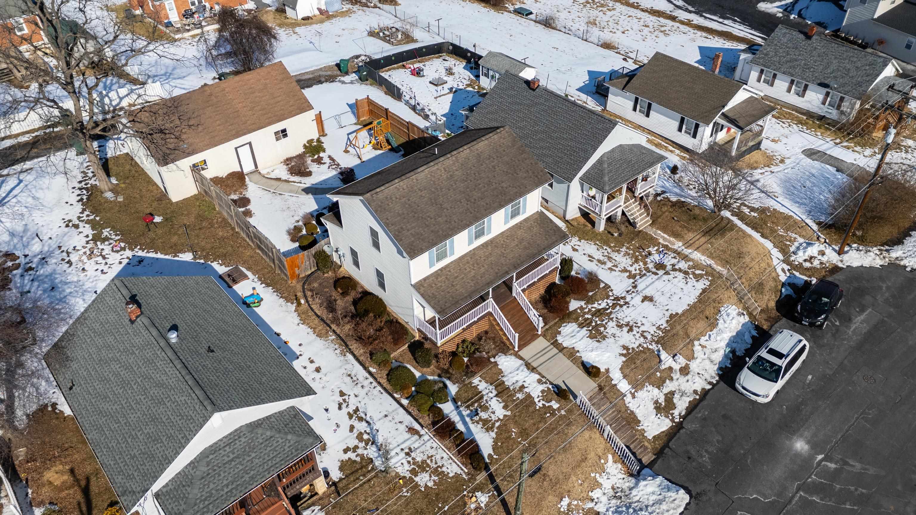 853 SHERWOOD AVE, WAYNESBORO, Virginia 22980, 3 Bedrooms Bedrooms, ,2 BathroomsBathrooms,Residential,853 SHERWOOD AVE,673333 MLS # 673333