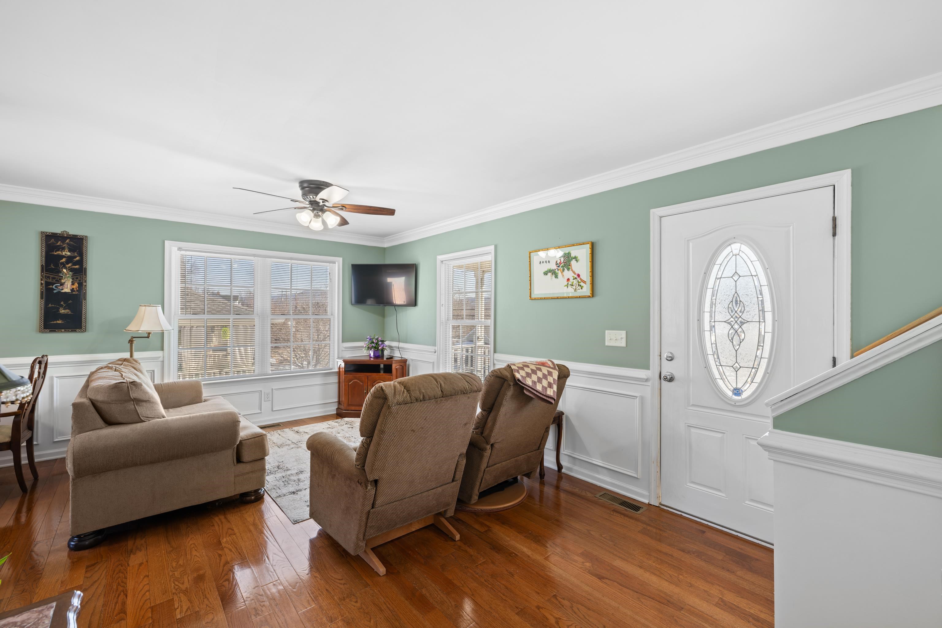 853 SHERWOOD AVE, WAYNESBORO, Virginia 22980, 3 Bedrooms Bedrooms, ,2 BathroomsBathrooms,Residential,853 SHERWOOD AVE,673333 MLS # 673333