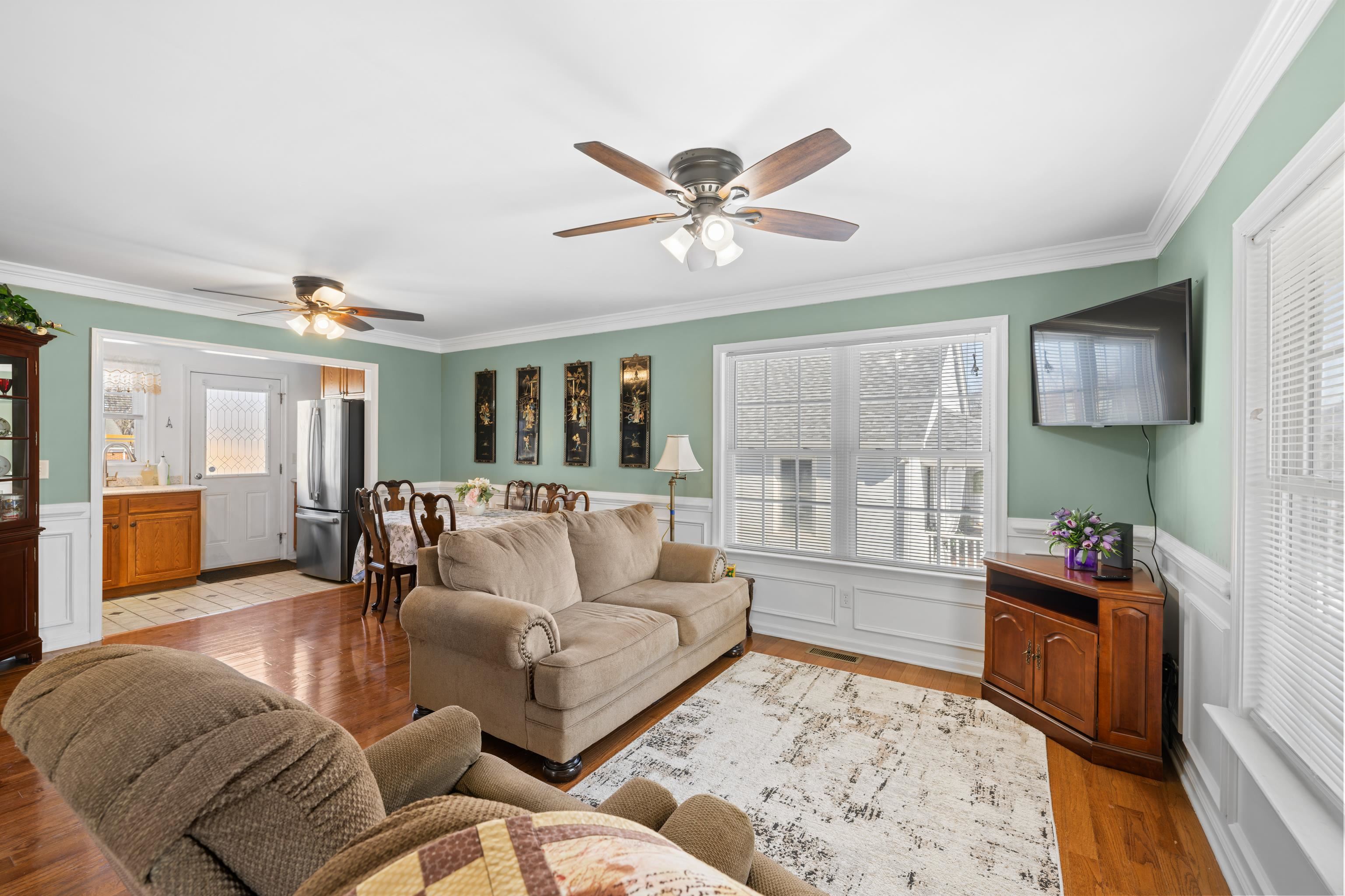 853 SHERWOOD AVE, WAYNESBORO, Virginia 22980, 3 Bedrooms Bedrooms, ,2 BathroomsBathrooms,Residential,853 SHERWOOD AVE,673333 MLS # 673333