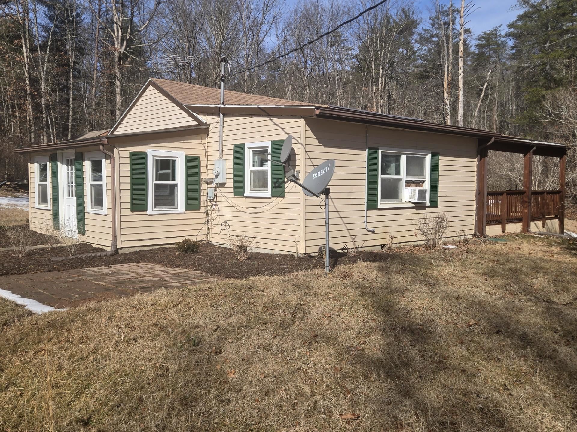 19692 OVERLY HOLLOW RD, BERGTON, Virginia 22811, 2 Bedrooms Bedrooms, ,1 BathroomBathrooms,Residential,19692 OVERLY HOLLOW RD,673334 MLS # 673334