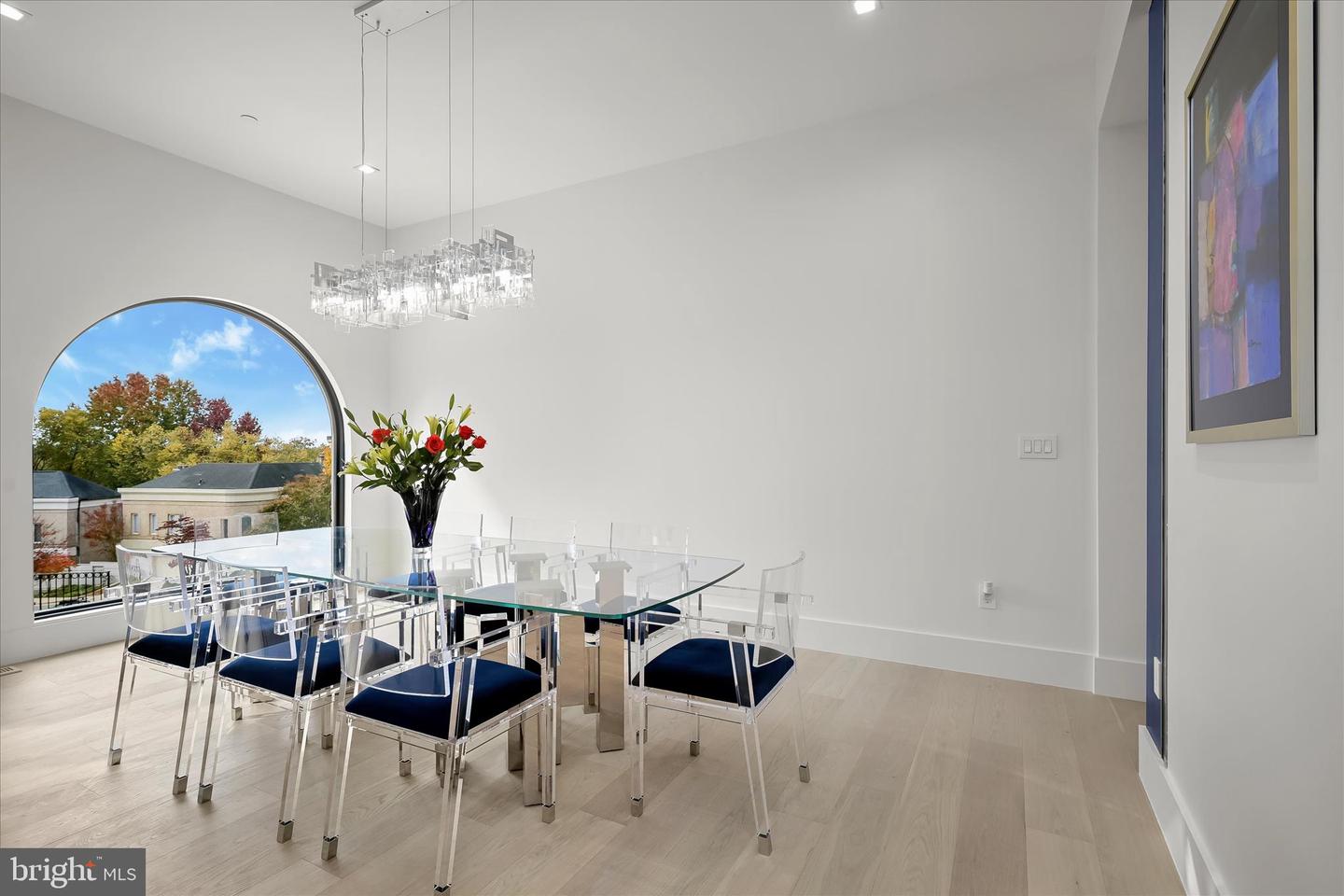 4509 FOXHALL CRESCENT NW, WASHINGTON, District Of Columbia 20007, 5 Bedrooms Bedrooms, ,6 BathroomsBathrooms,Residential,For sale,4509 FOXHALL CRESCENT NW,DCDC2230120 MLS # DCDC2230120