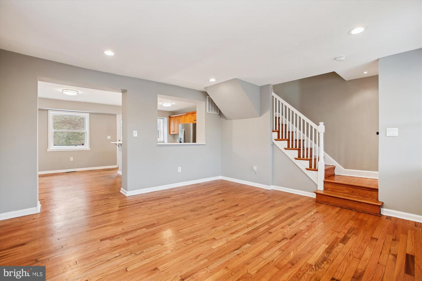 529 FOXHALL PL SE, WASHINGTON, District Of Columbia 20032, 3 Bedrooms Bedrooms, 5 Rooms Rooms,1 BathroomBathrooms,Residential,For sale,529 FOXHALL PL SE,DCDC2233272 MLS # DCDC2233272 529 FOXHALL PL SE, WASHINGTON, District Of Columbia 20032, 3 Bedrooms Bedrooms, 5 Rooms Rooms,1 BathroomBathrooms,Residential,For sale,529 FOXHALL PL SE,DCDC2233272 MLS # DCDC2233272